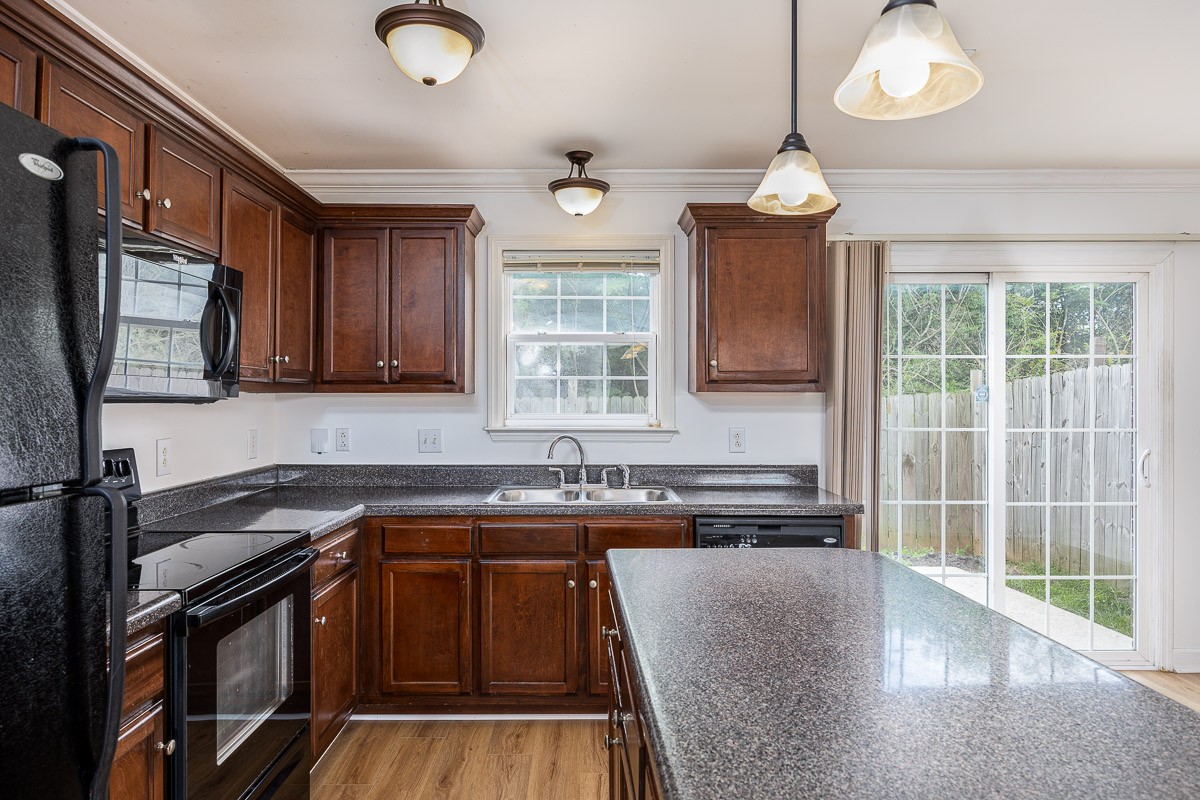 1933 Warmingfield Dr