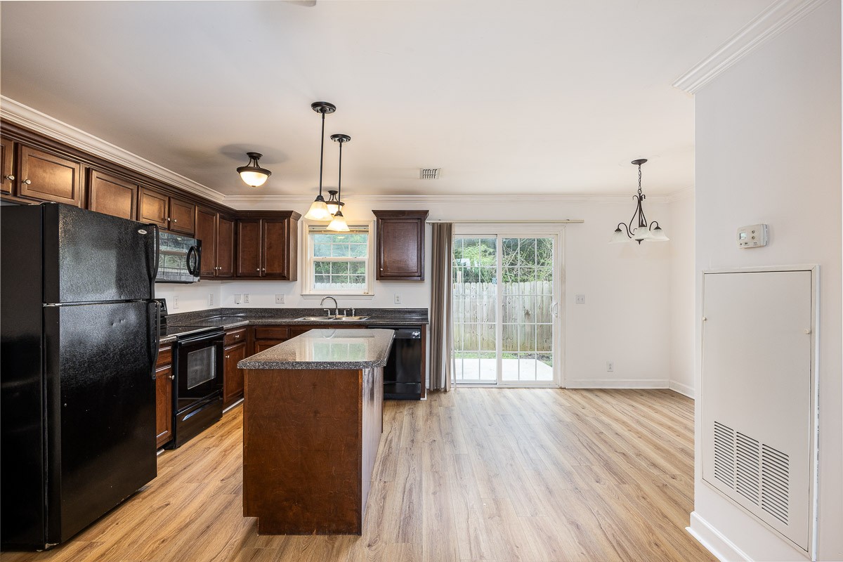 1933 Warmingfield Dr