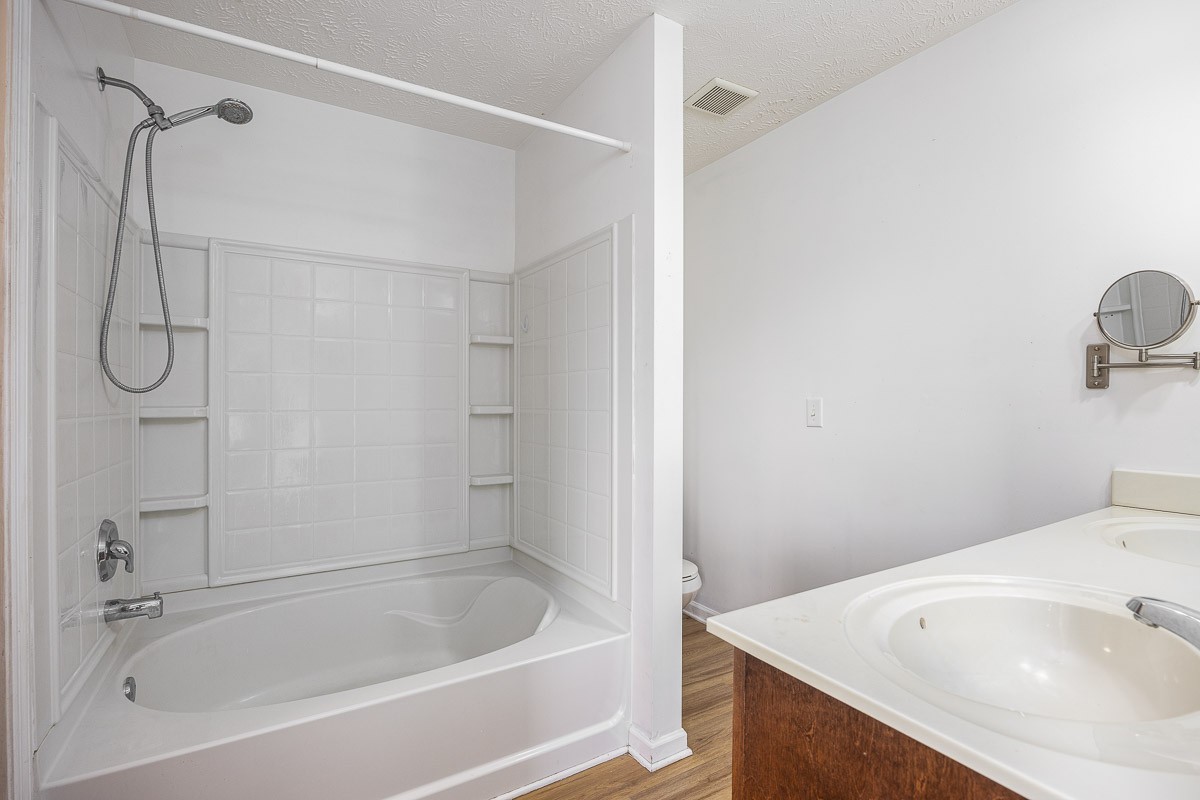 1933 Warmingfield Dr