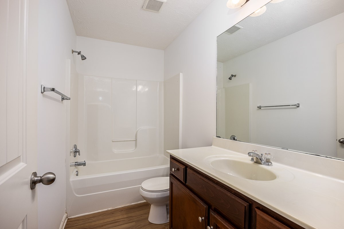 1933 Warmingfield Dr