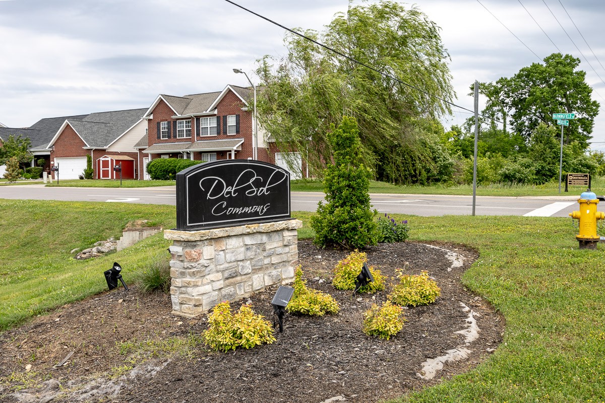 1933 Warmingfield Dr