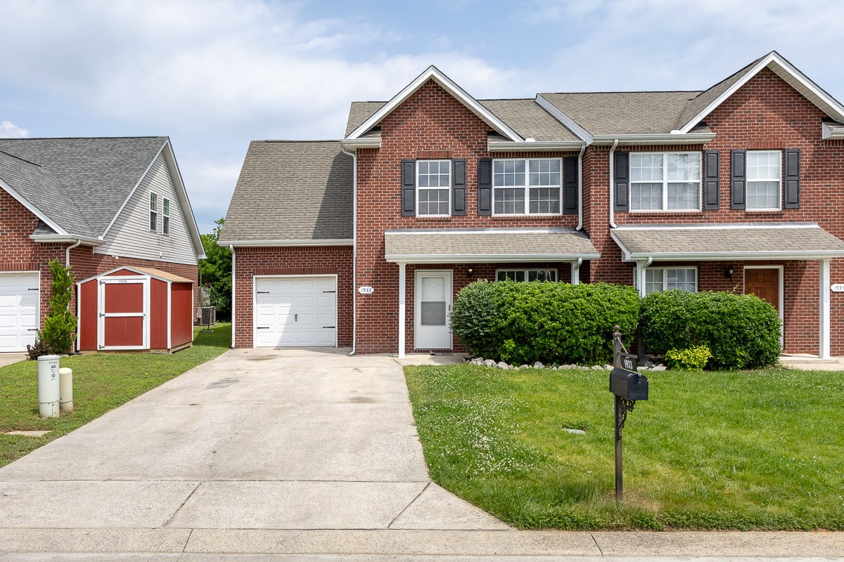 1933 Warmingfield Dr