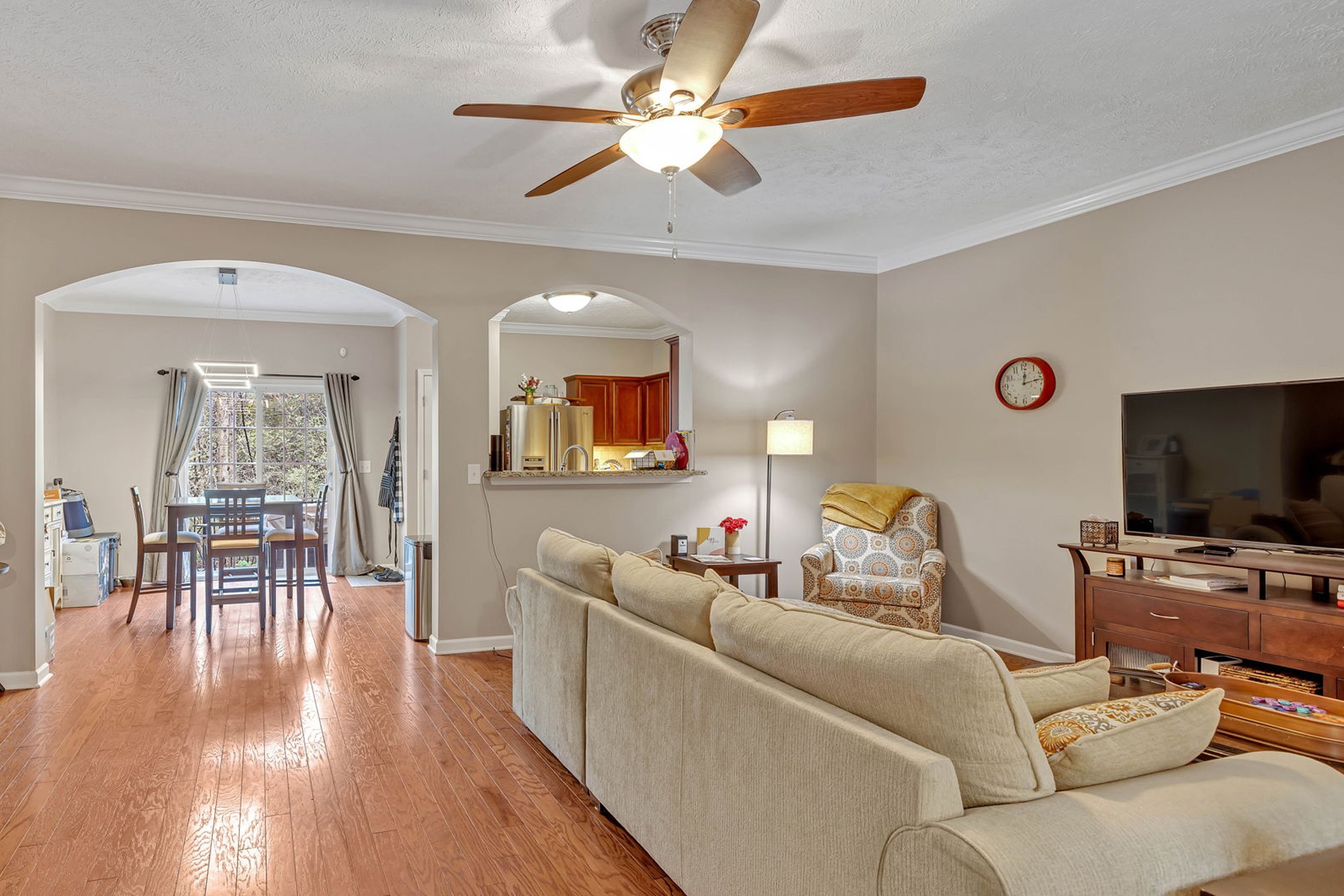 1340 Crown Point Pl