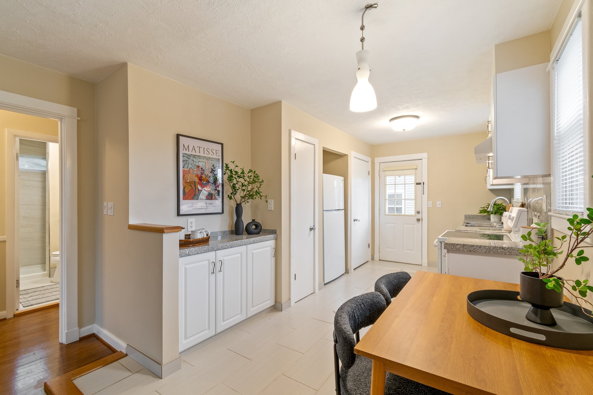 3810 Sentinel Dr