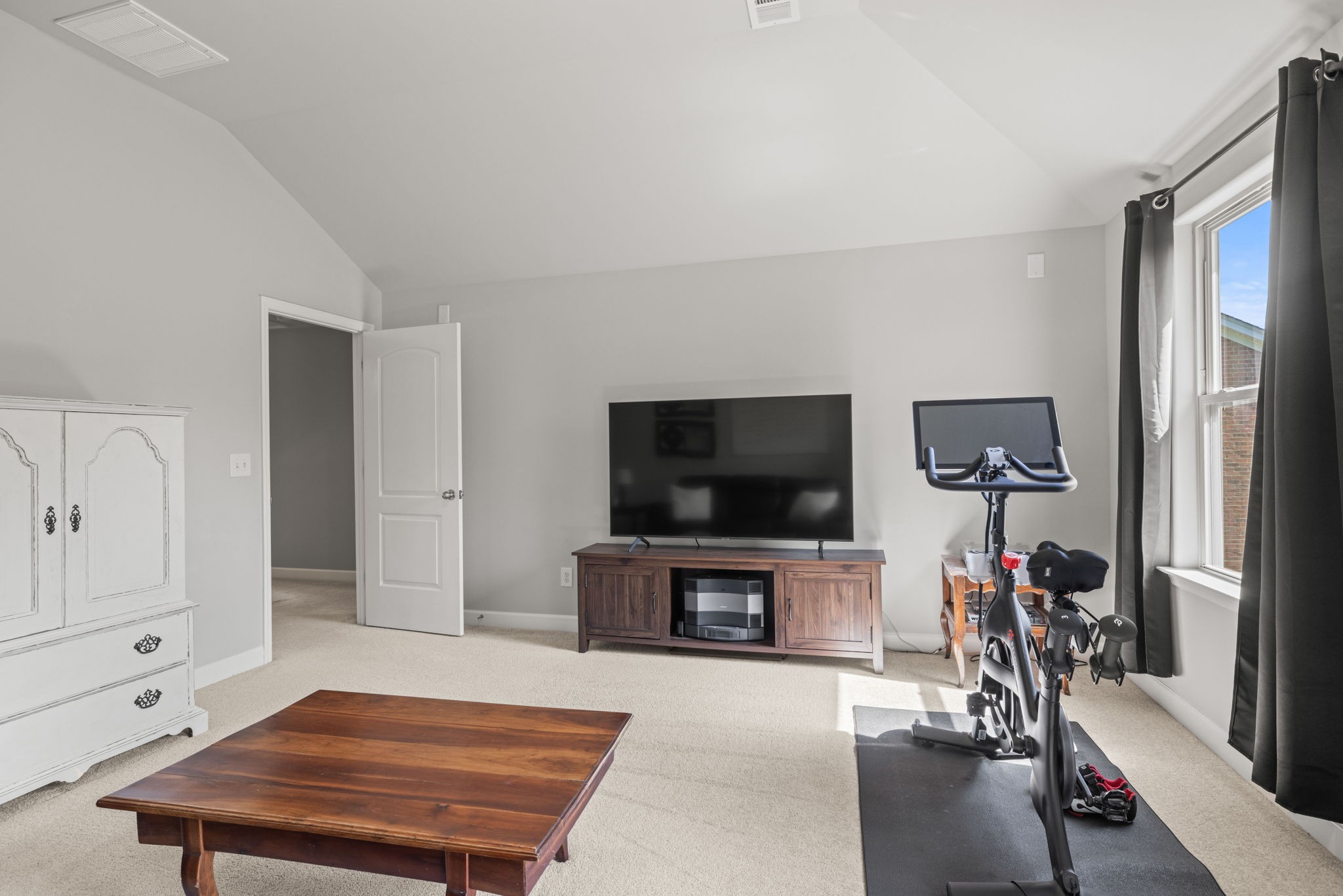 2156 Ravenscourt Dr