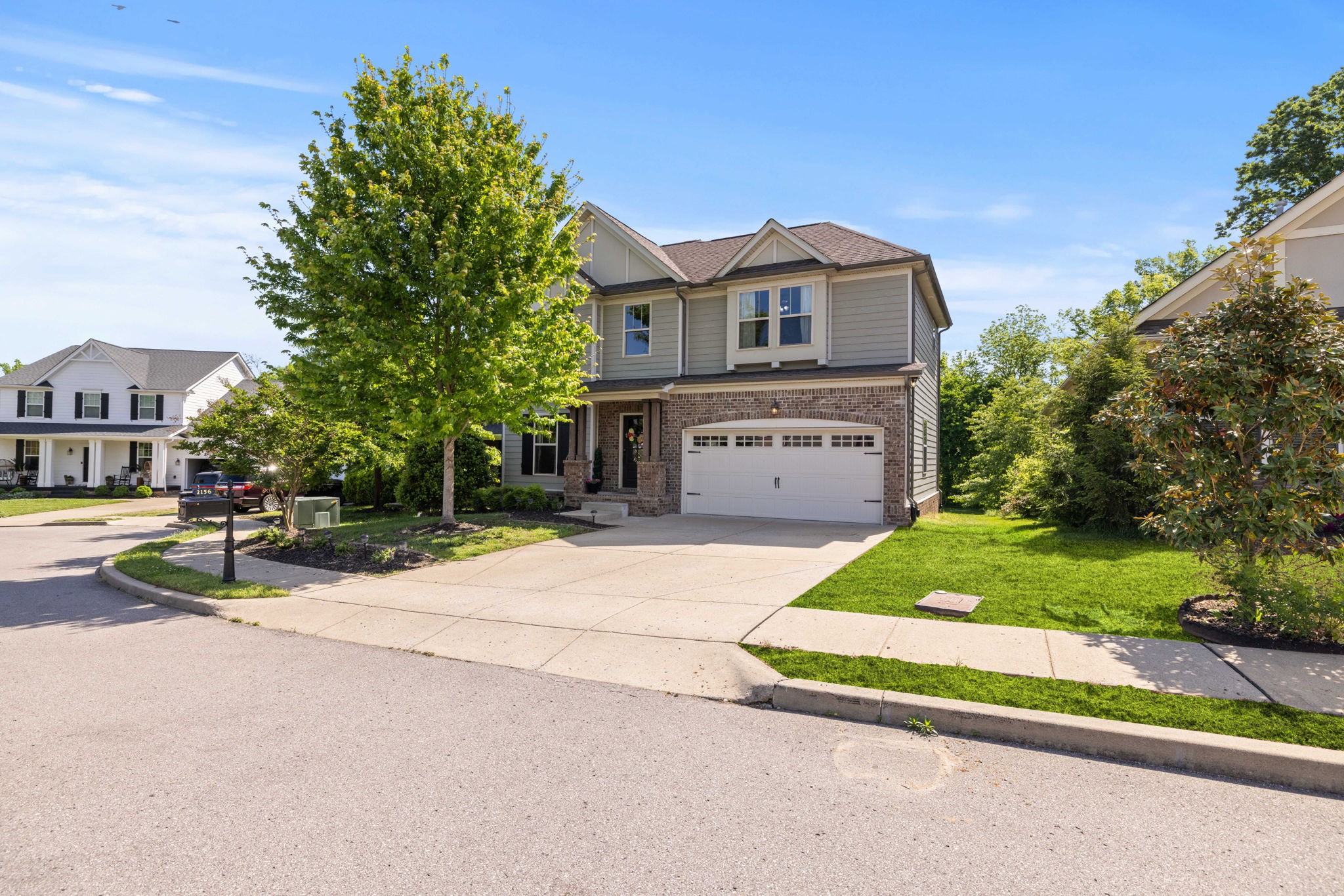 2156 Ravenscourt Dr