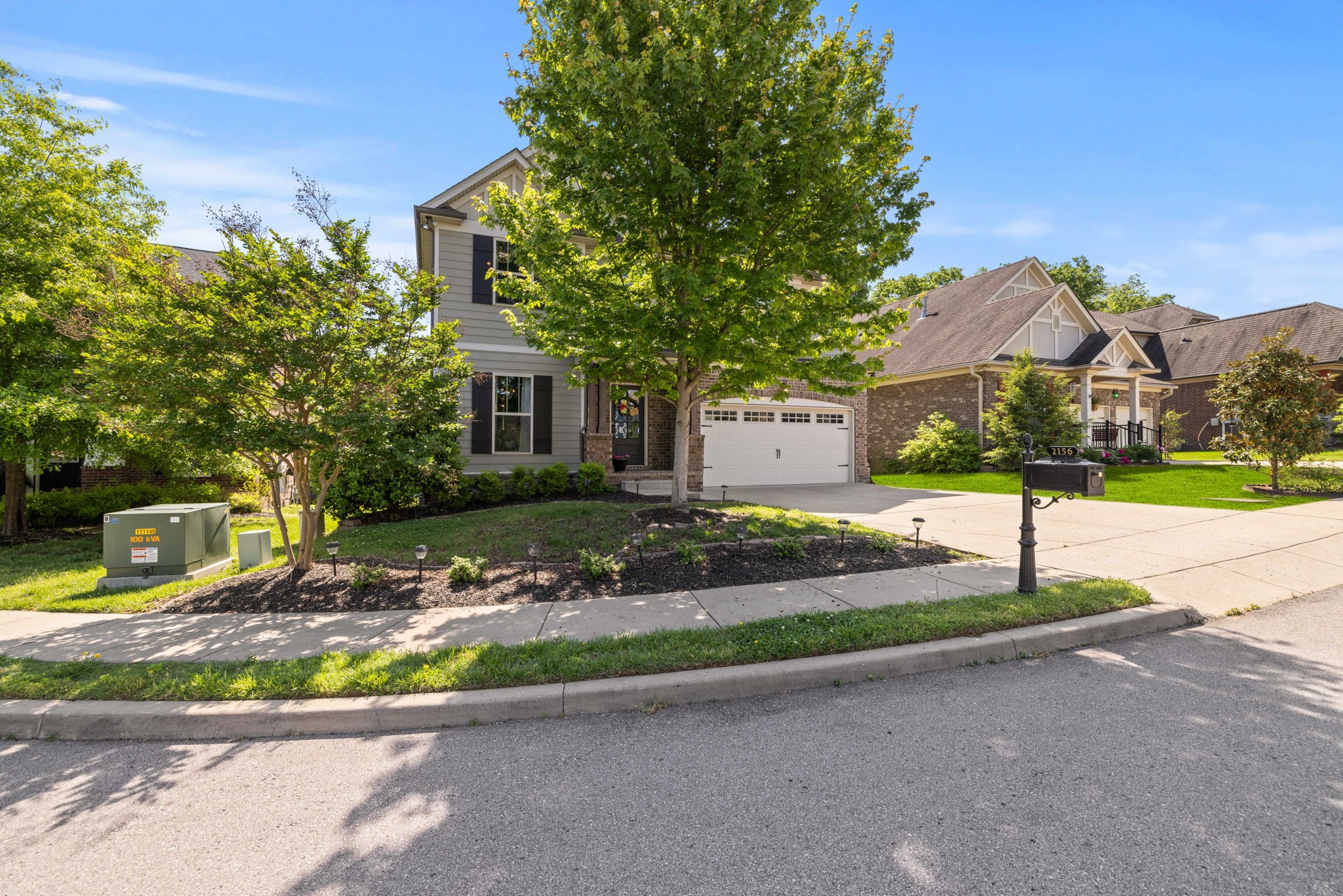 2156 Ravenscourt Dr
