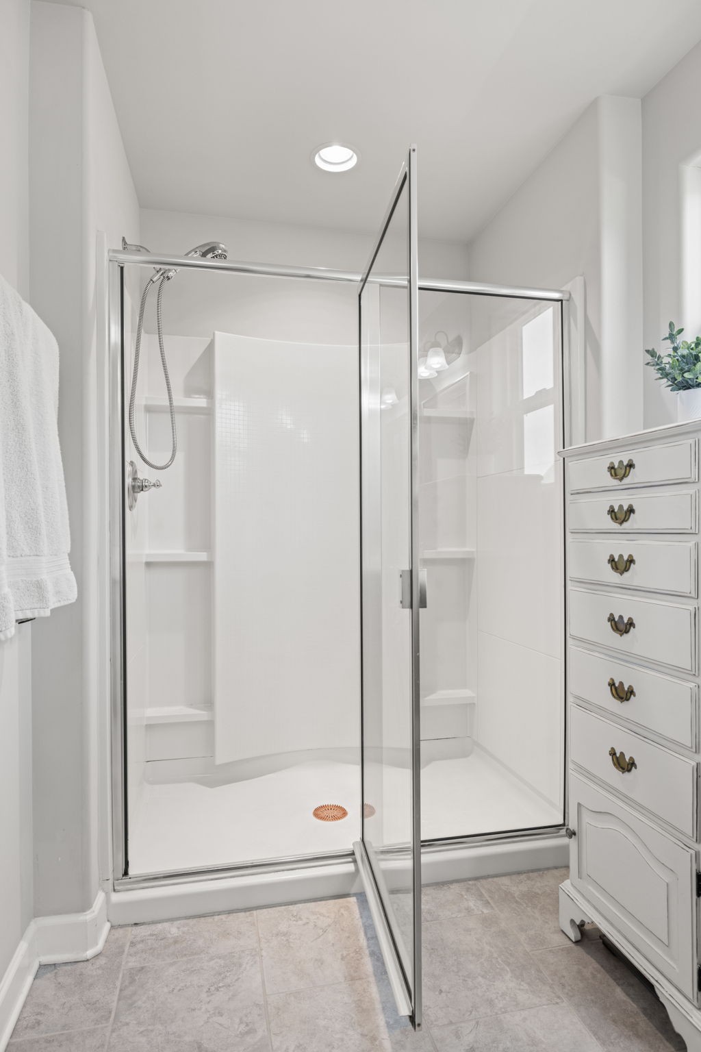 2156 Ravenscourt Dr