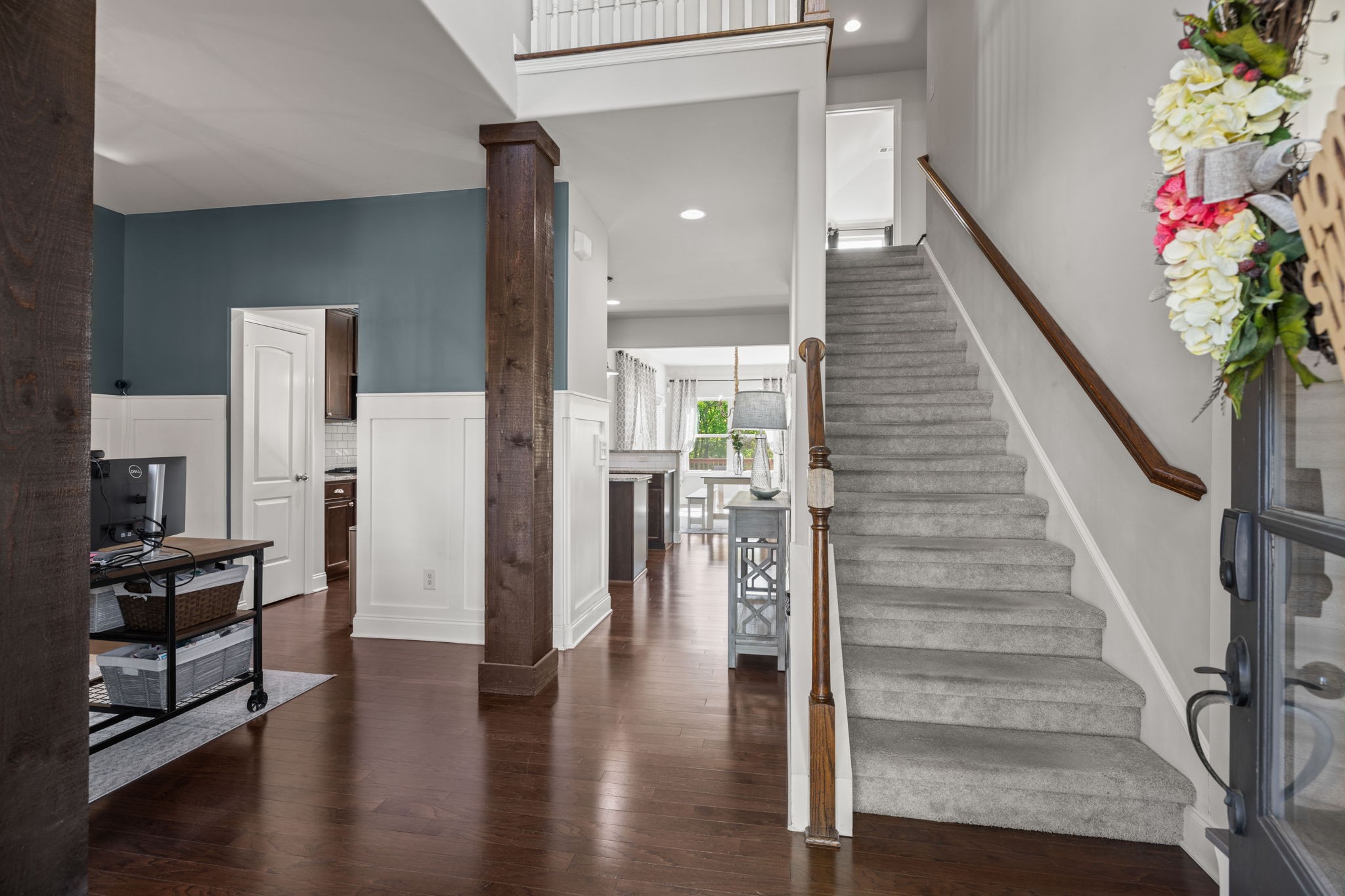 2156 Ravenscourt Dr