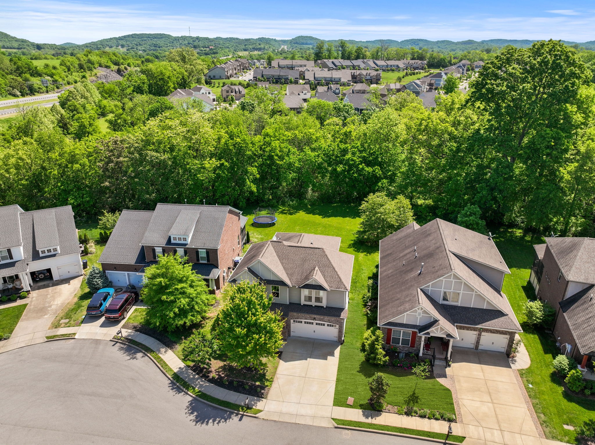 2156 Ravenscourt Dr