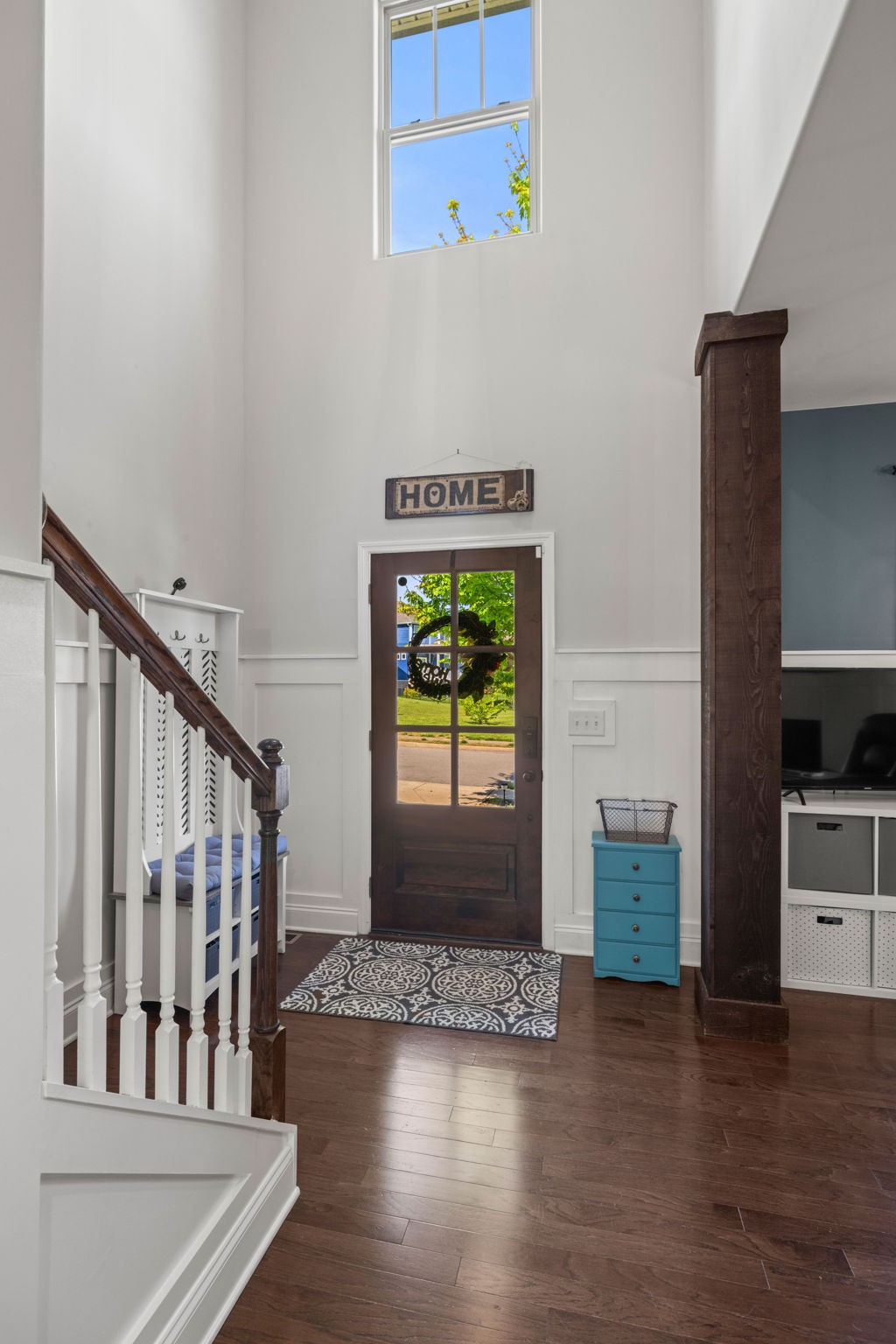 2156 Ravenscourt Dr