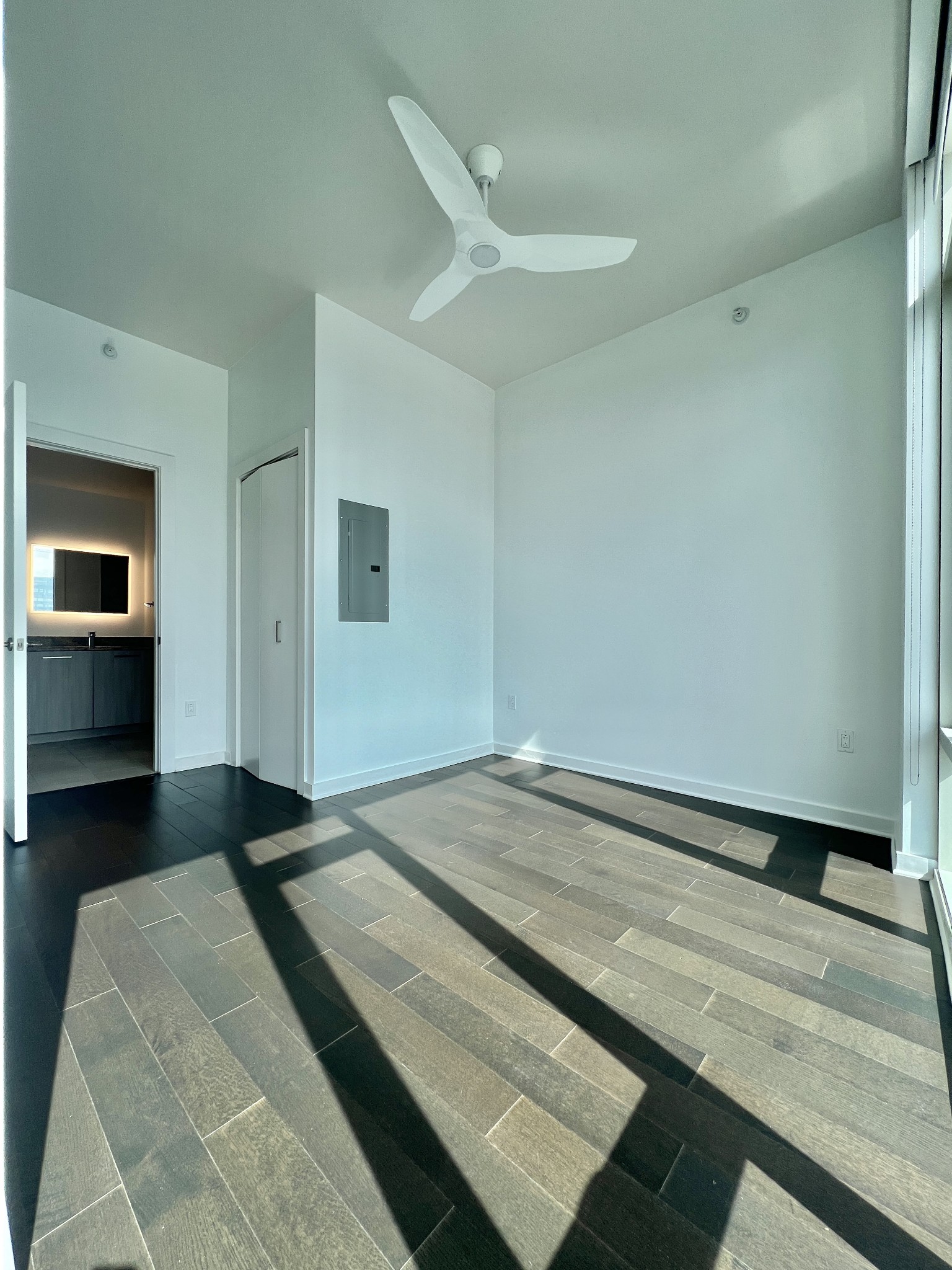 515 Church St Unit: 3111
