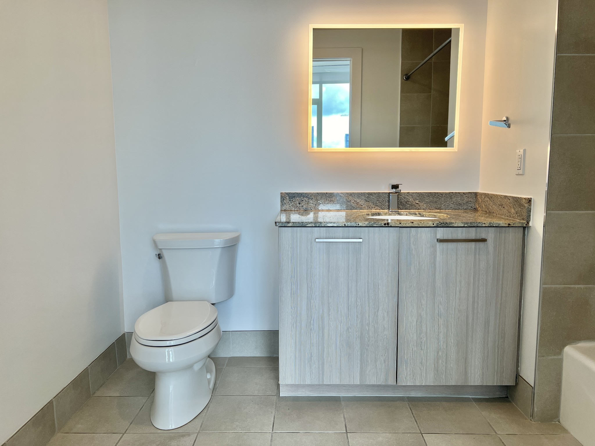 515 Church St Unit: 3111