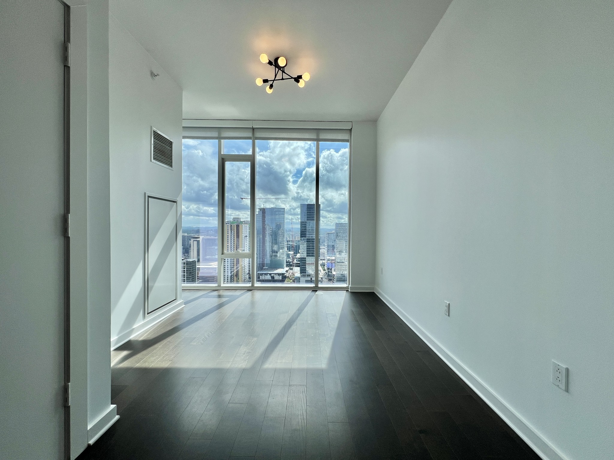 515 Church St Unit: 3111