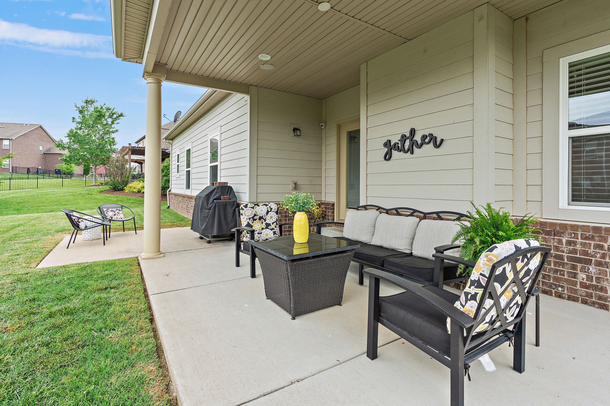 2167 Chaucer Park Ln