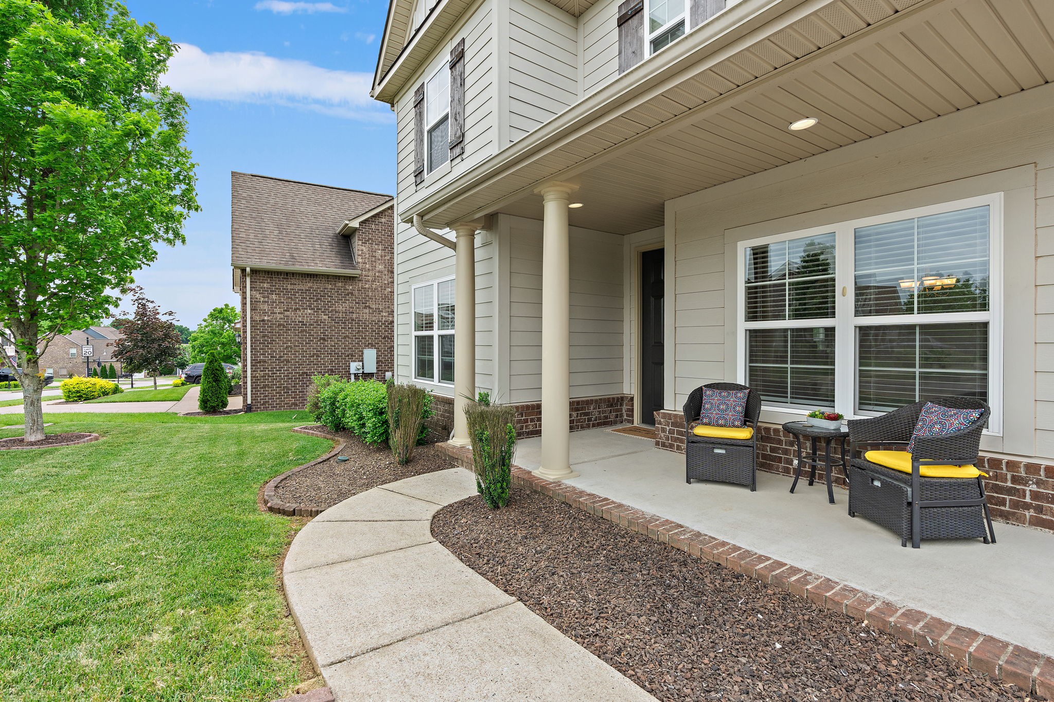 2167 Chaucer Park Ln