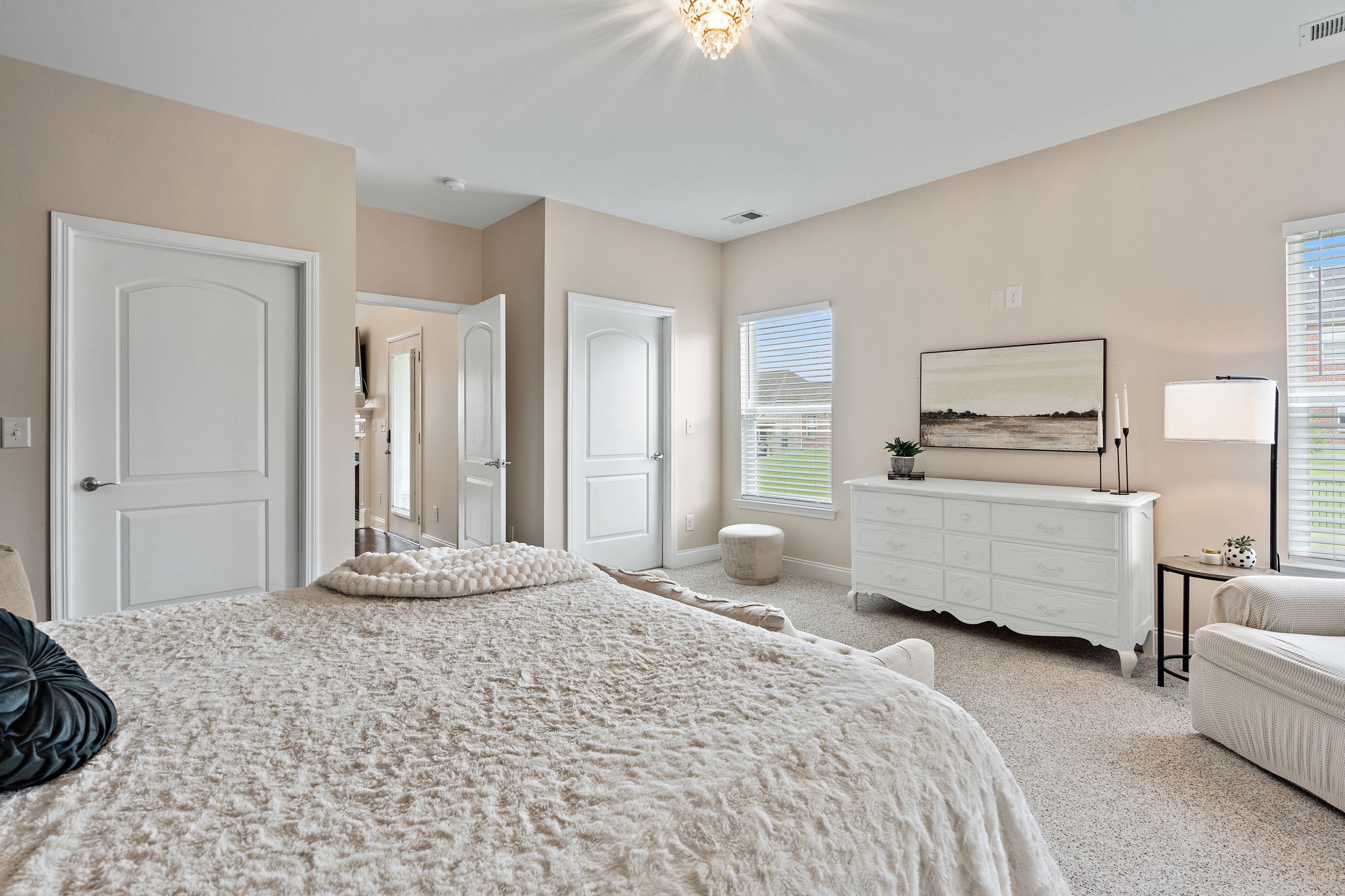 2167 Chaucer Park Ln