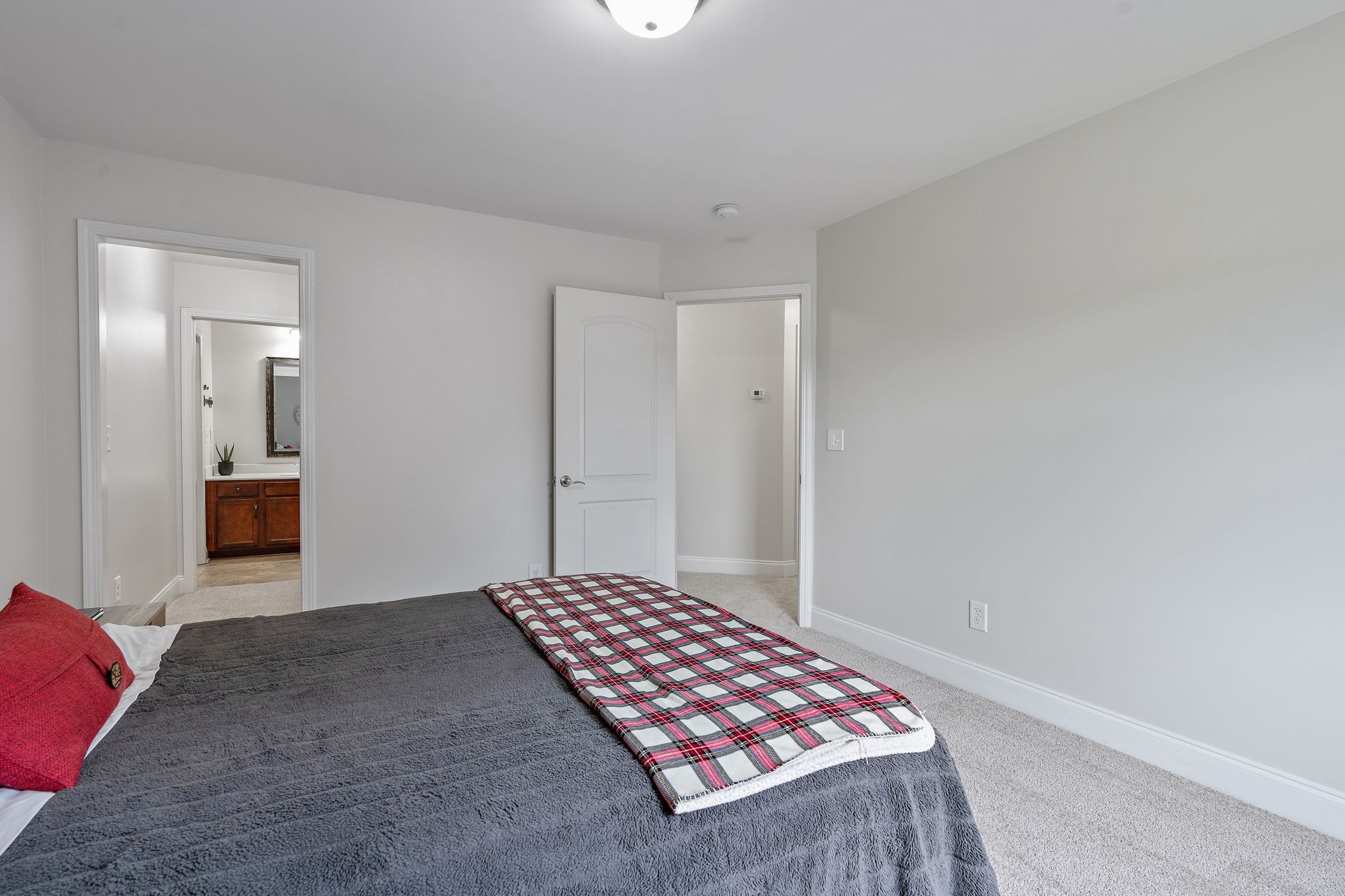 2167 Chaucer Park Ln