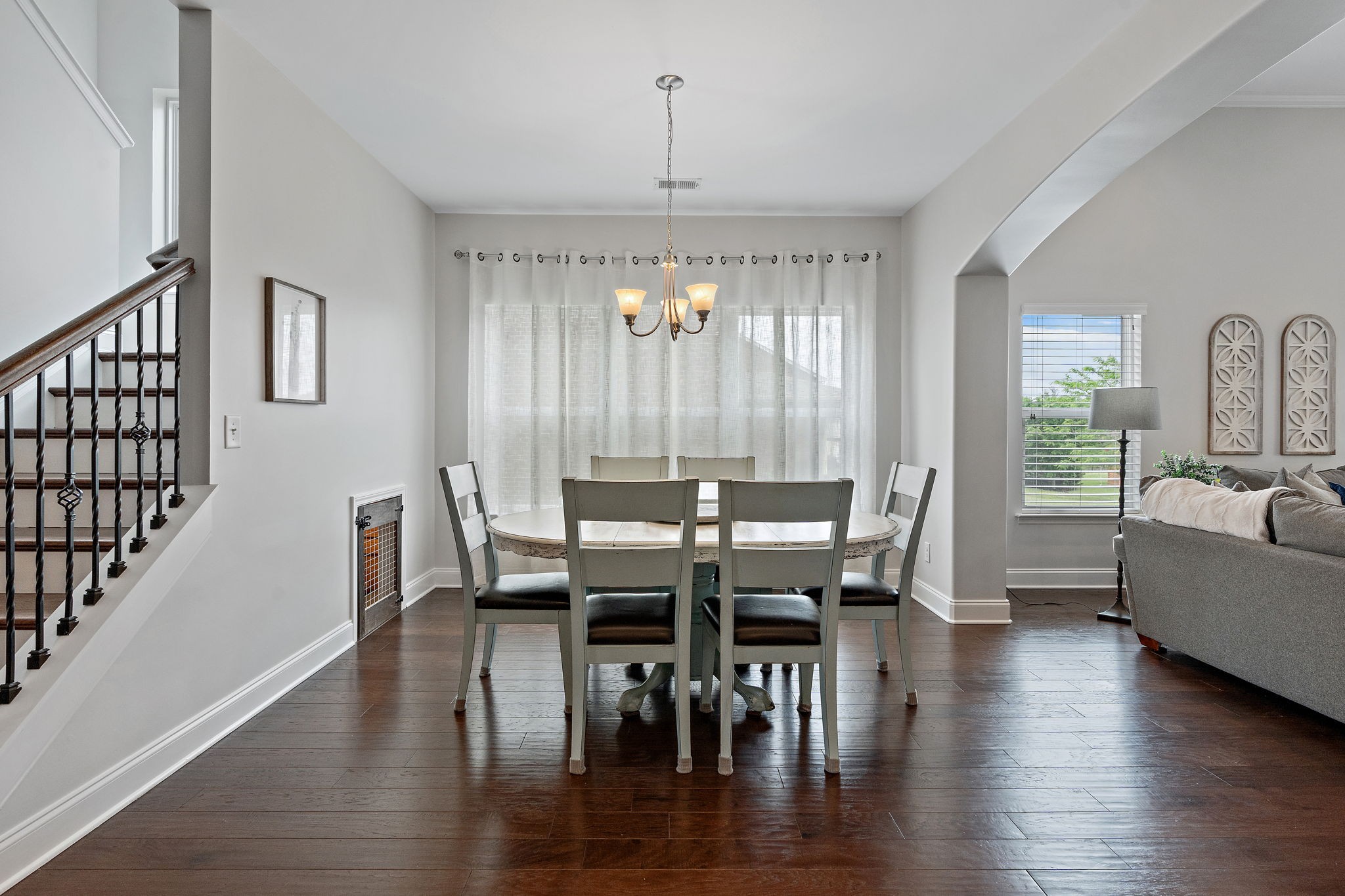 2167 Chaucer Park Ln