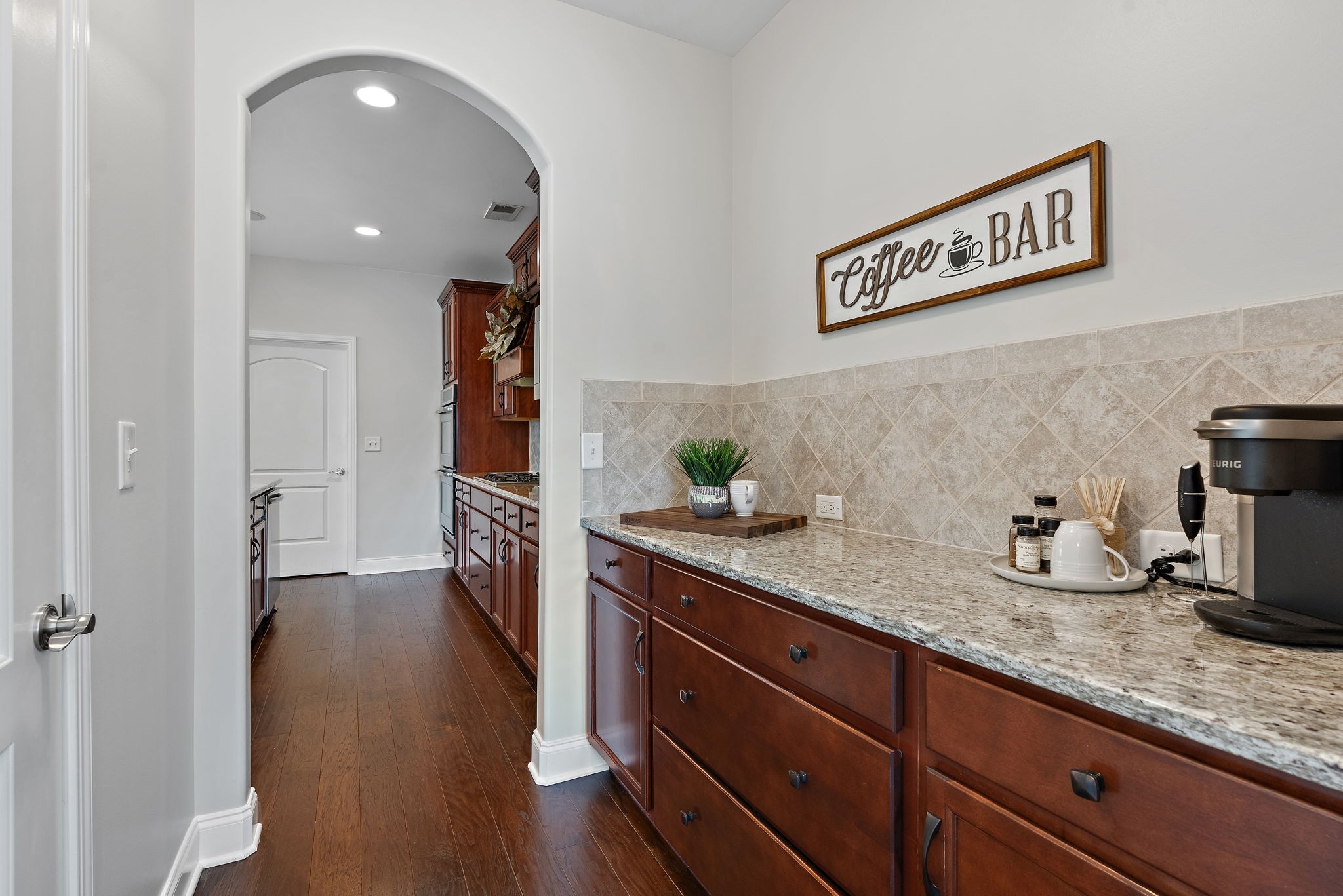 2167 Chaucer Park Ln