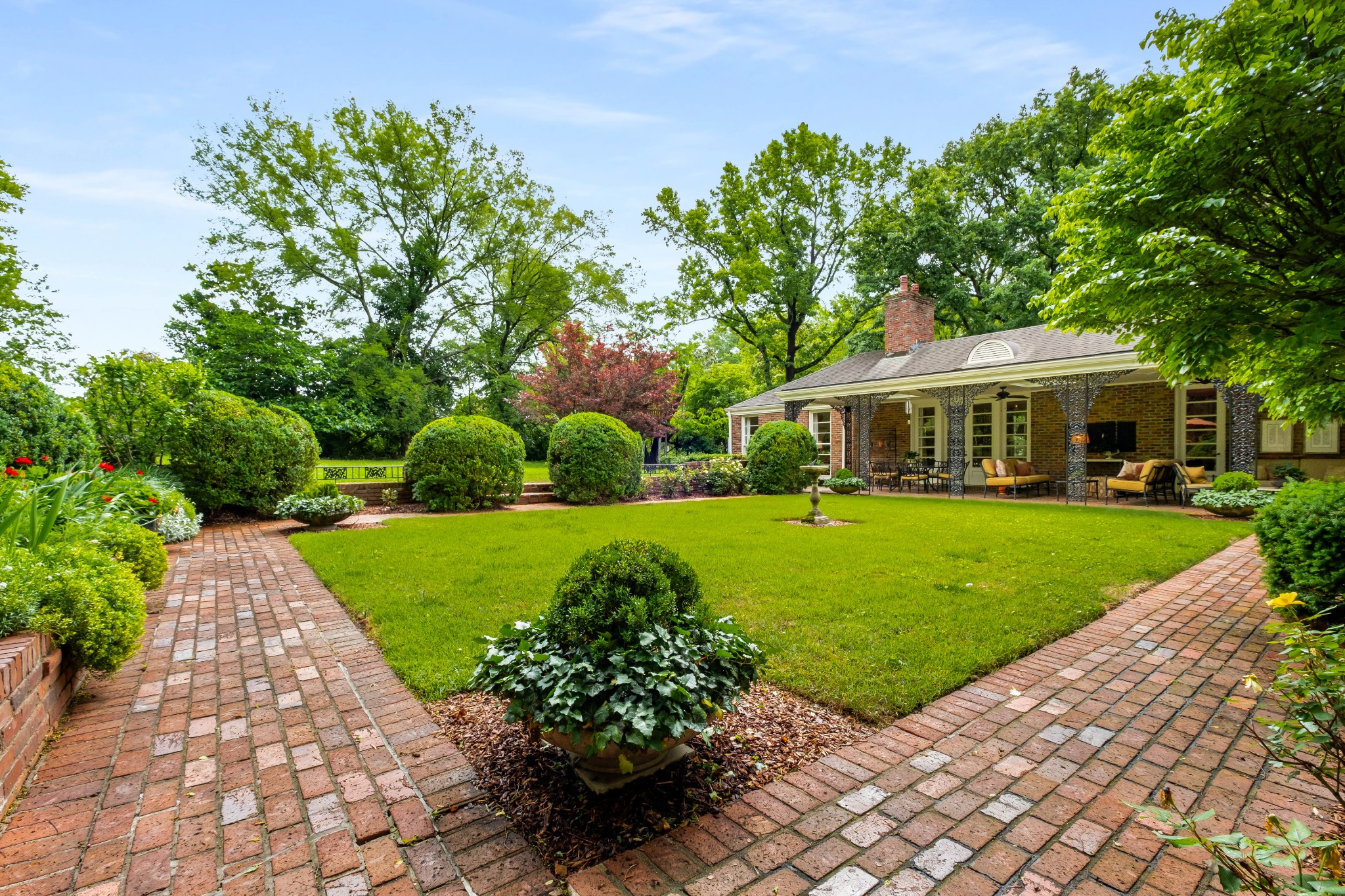 6117 Hickory Valley Rd