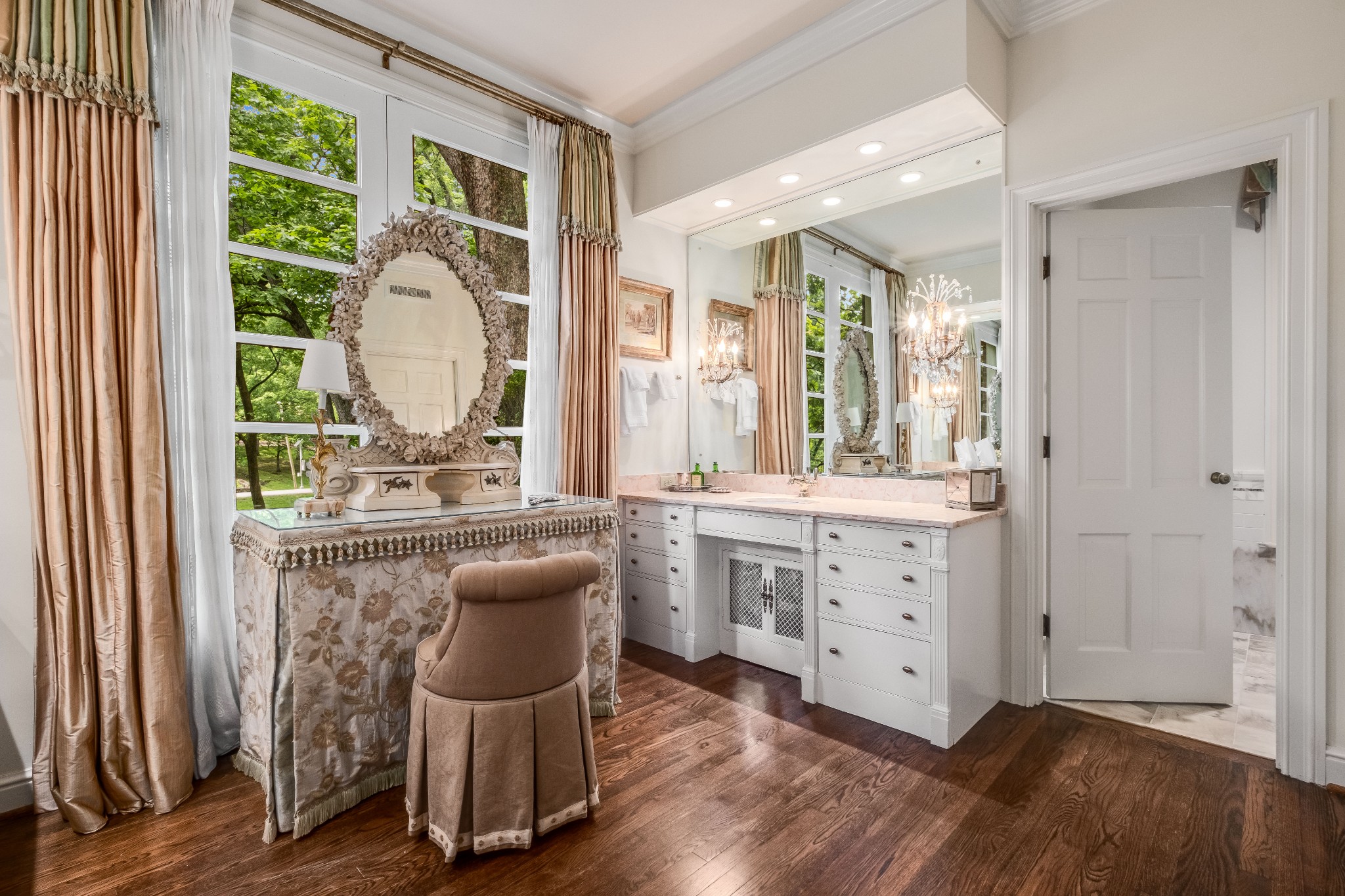 6117 Hickory Valley Rd