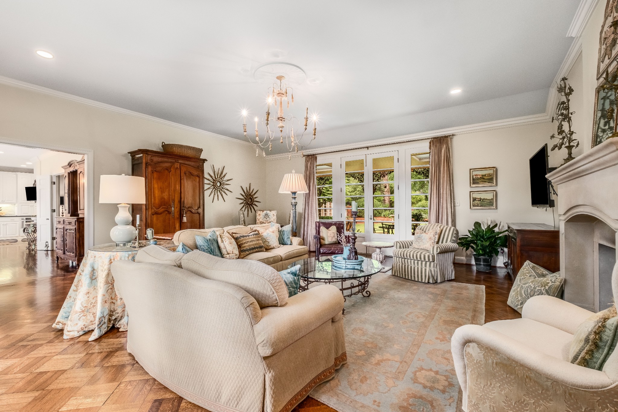 6117 Hickory Valley Rd