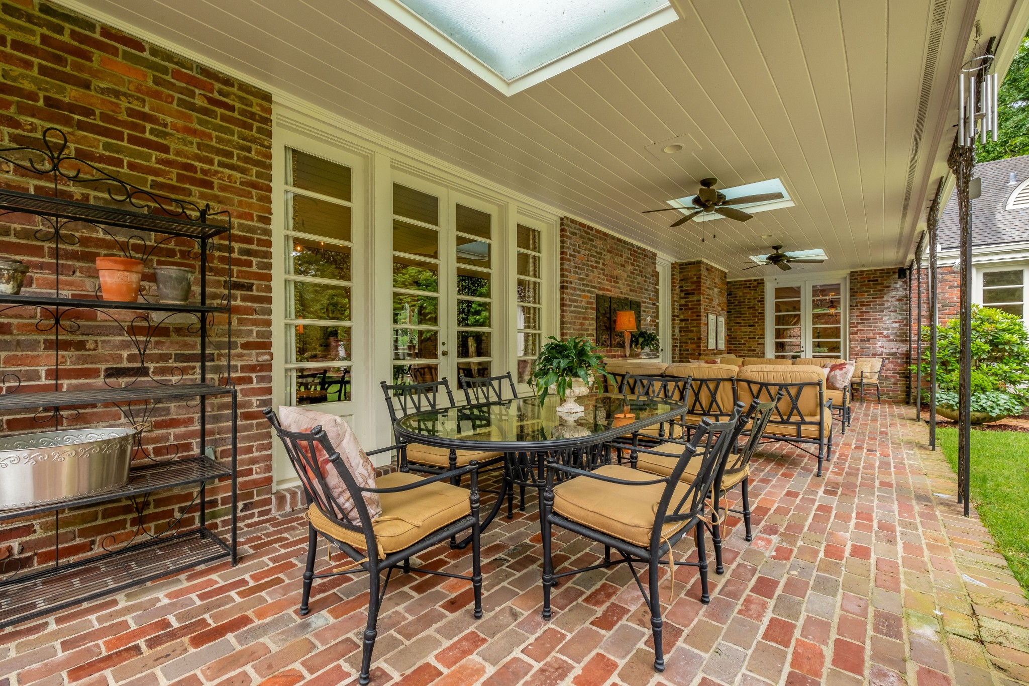 6117 Hickory Valley Rd