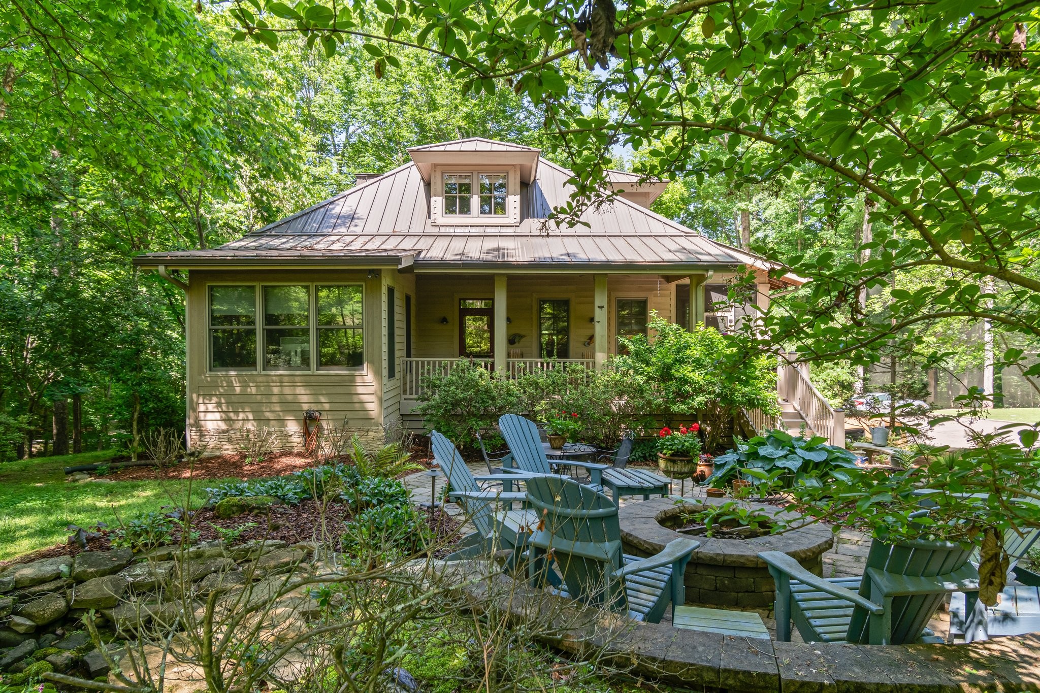 1008 Thornblade Drive