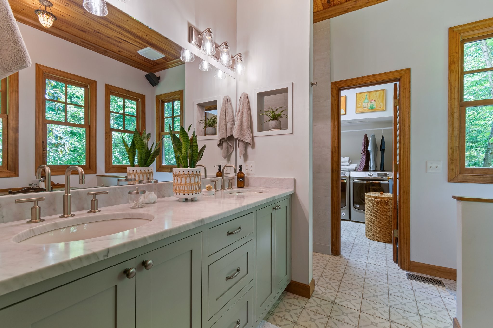 1008 Thornblade Drive