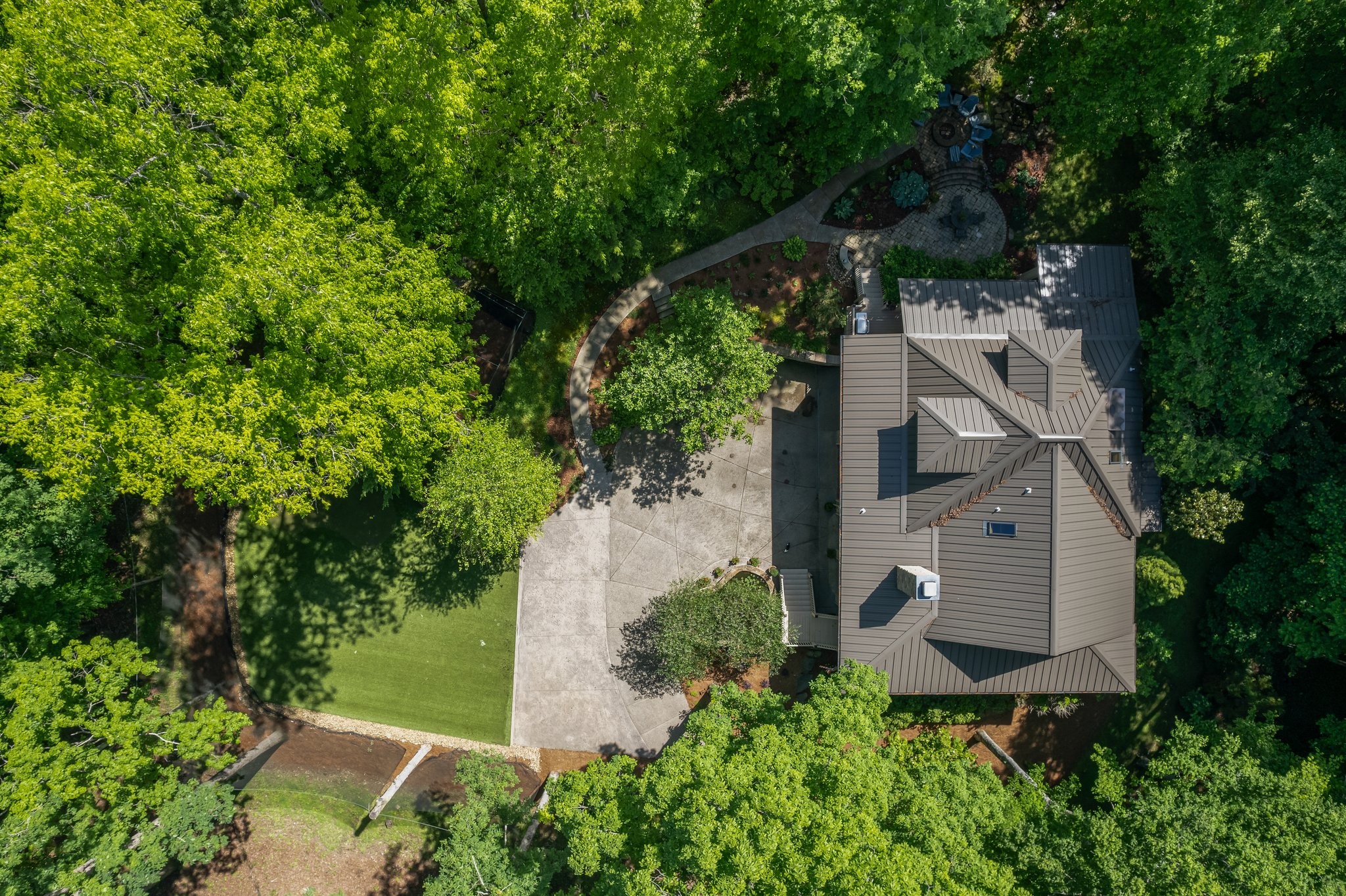 1008 Thornblade Drive