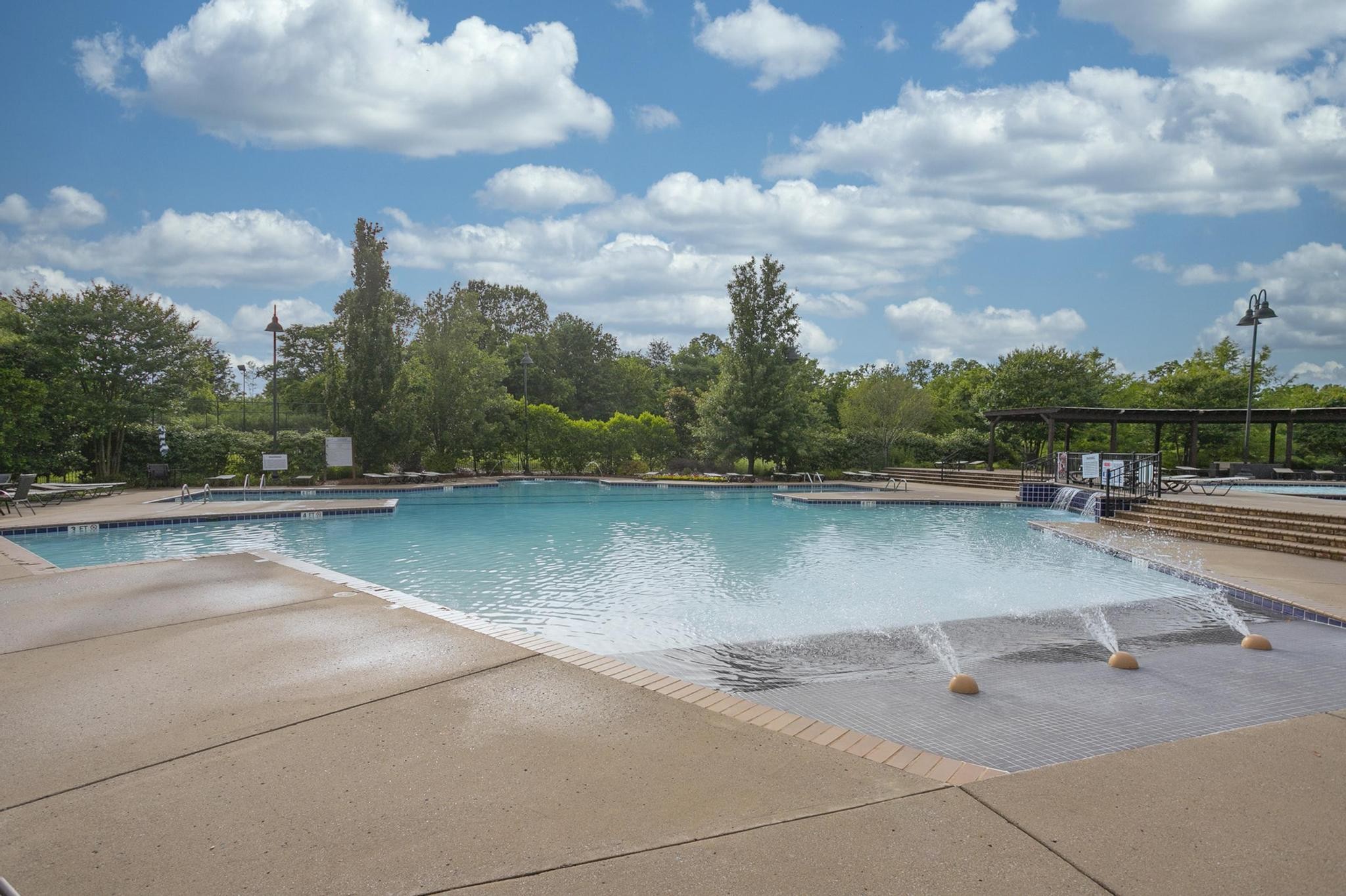 2779 Americus Dr