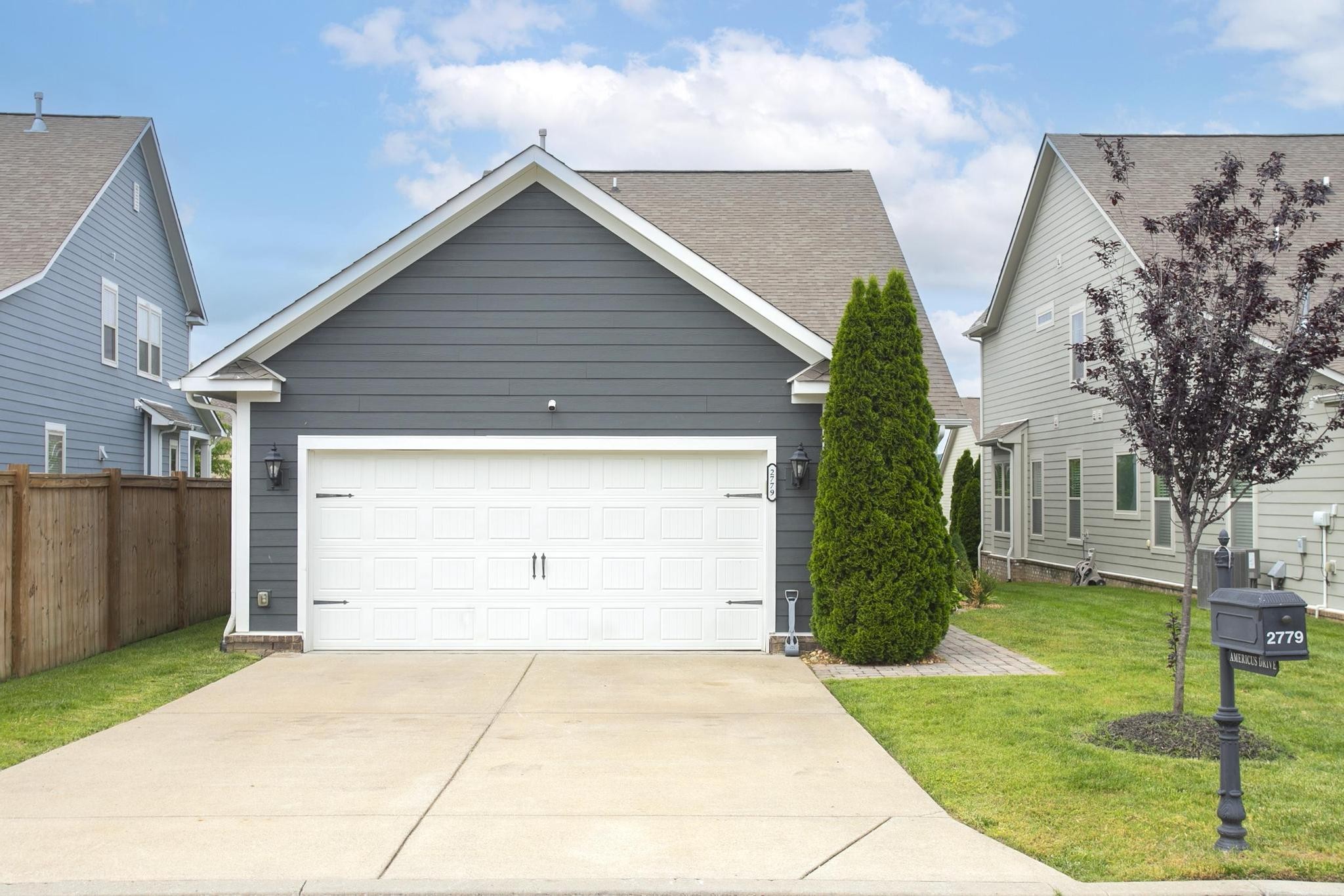 2779 Americus Dr