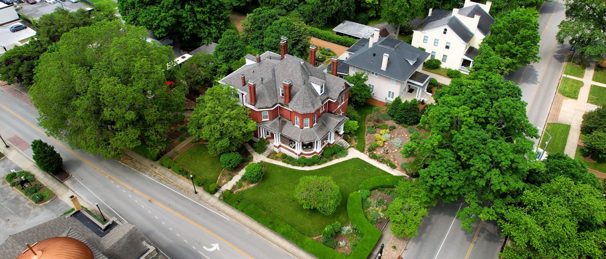346 E Main St