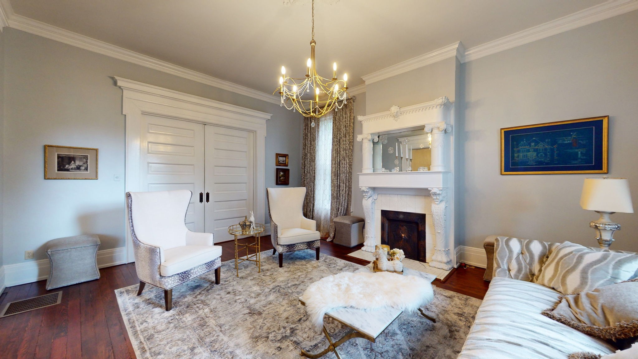 346 E Main St