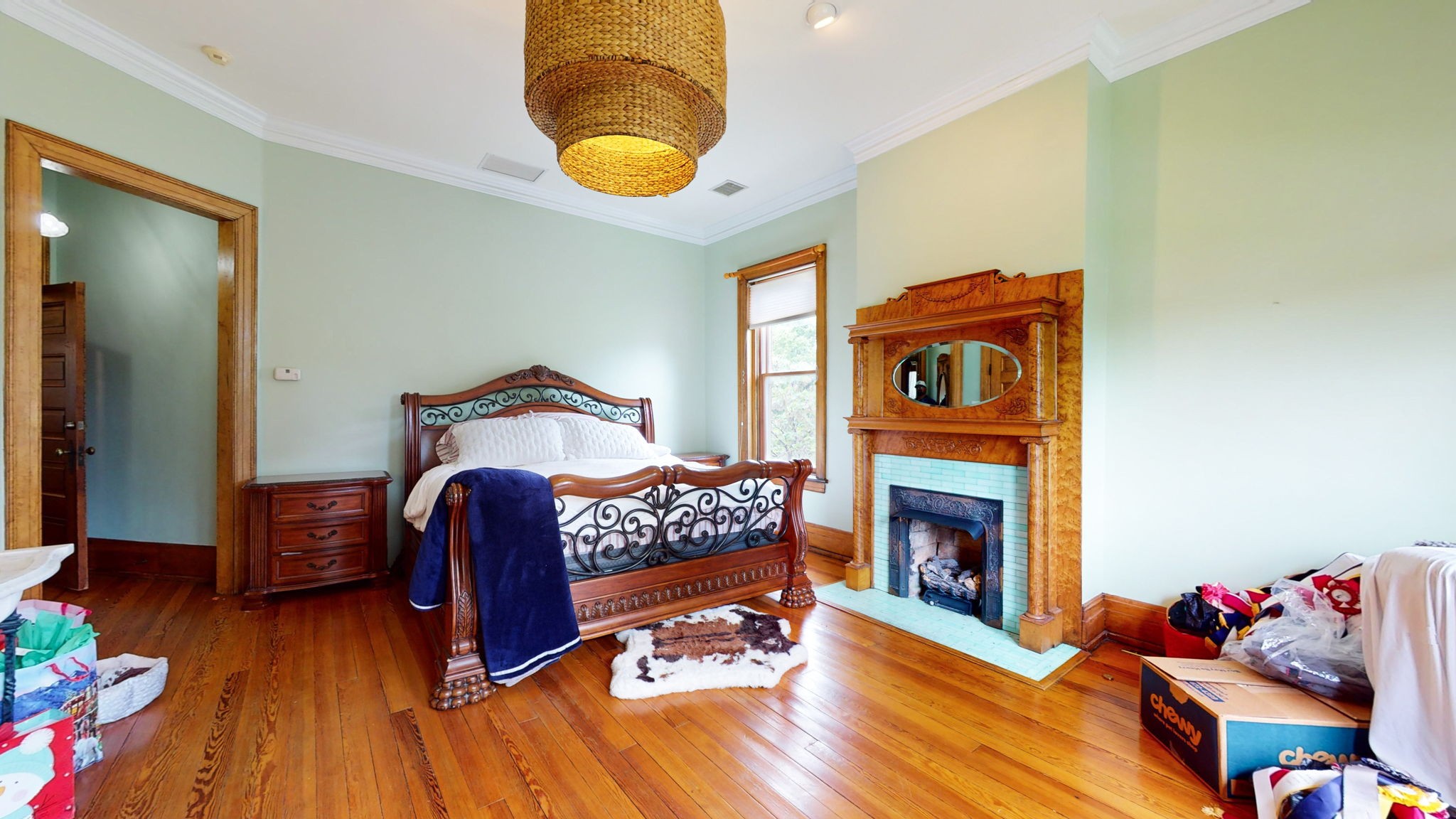 346 E Main St