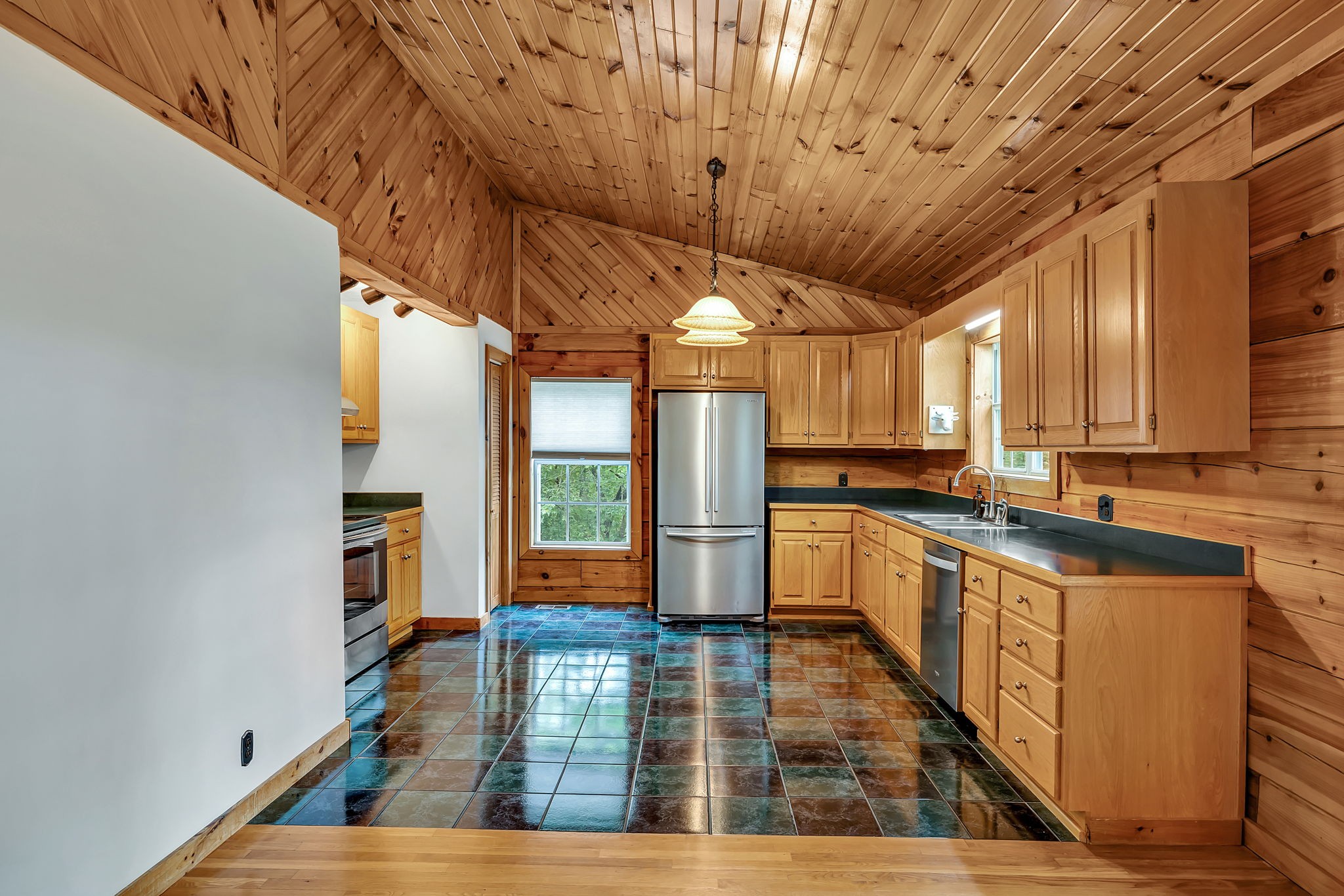 4491 Poplar Ln