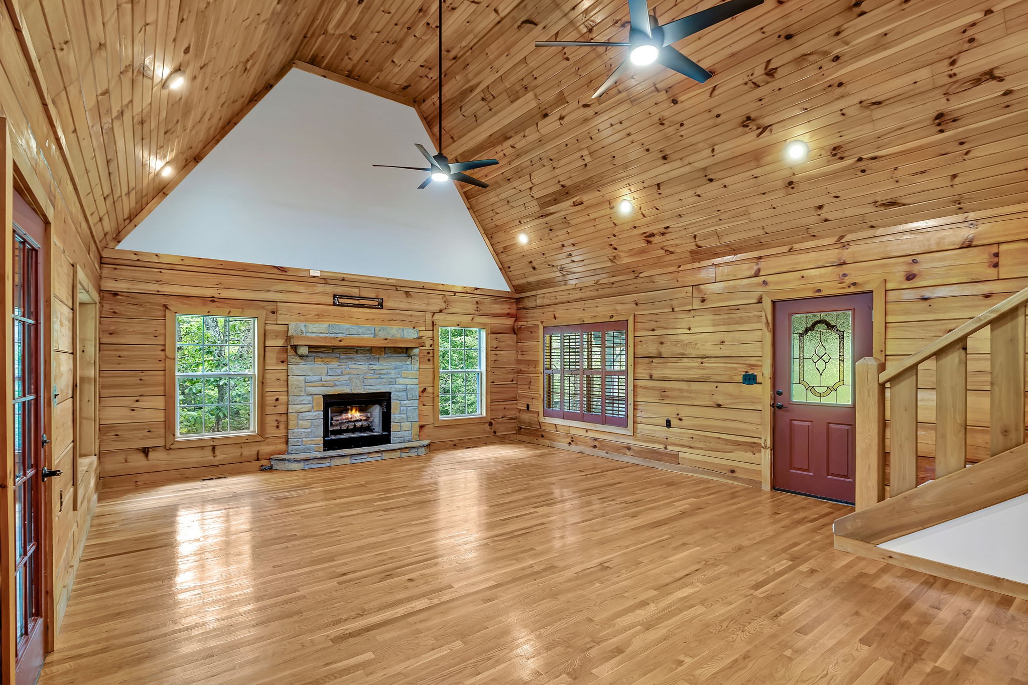 4491 Poplar Ln
