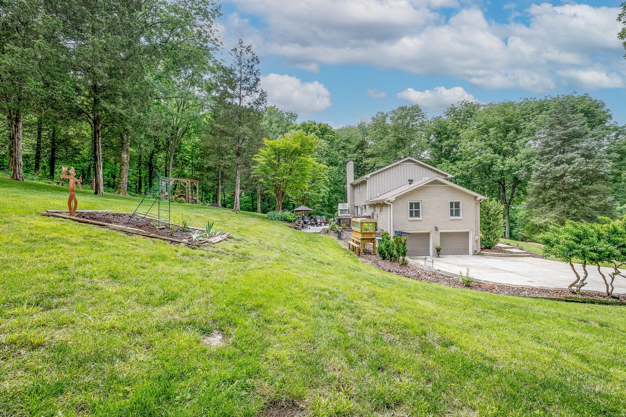 2108 Stonewall Jackson Dr