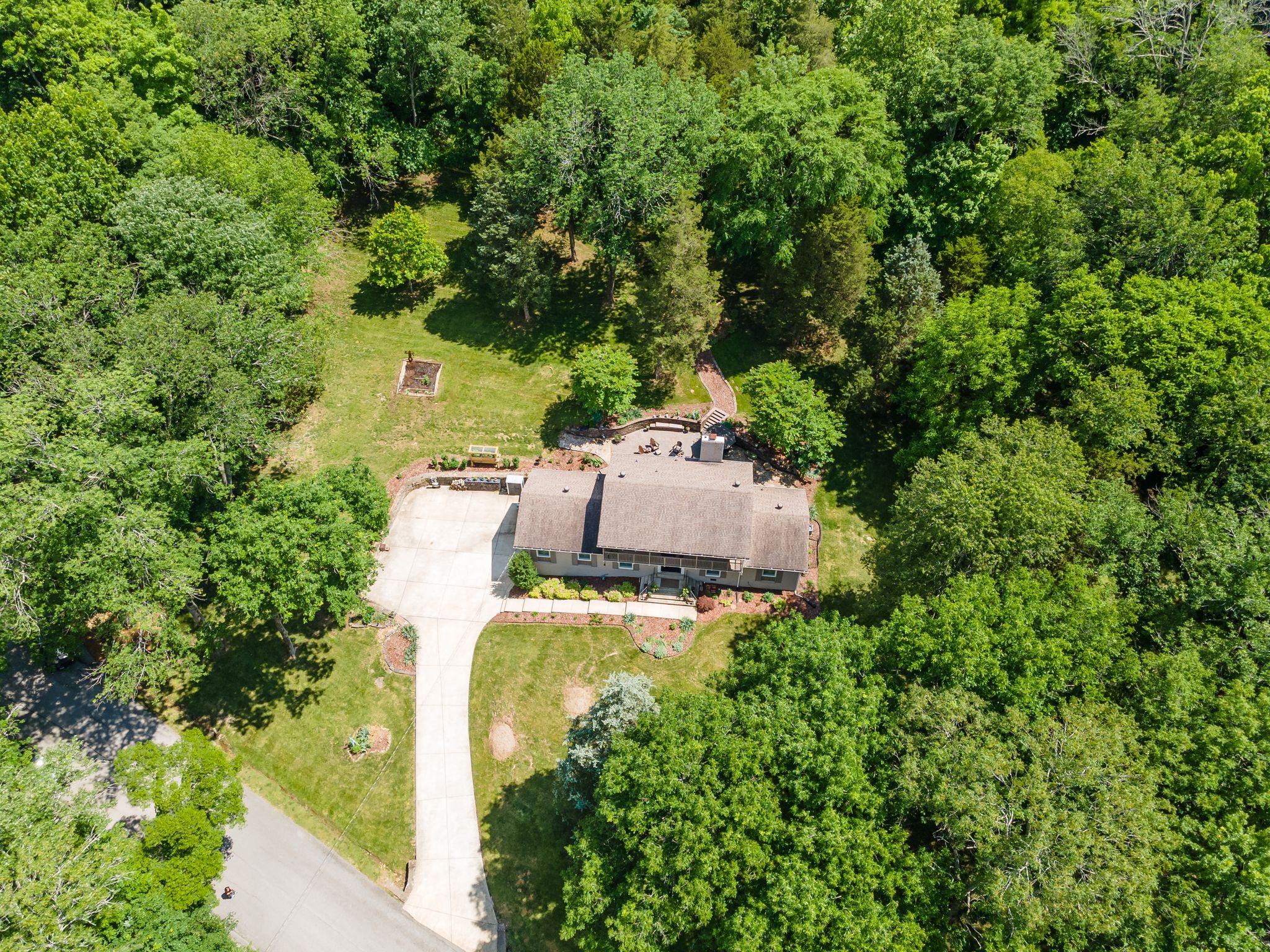 2108 Stonewall Jackson Dr