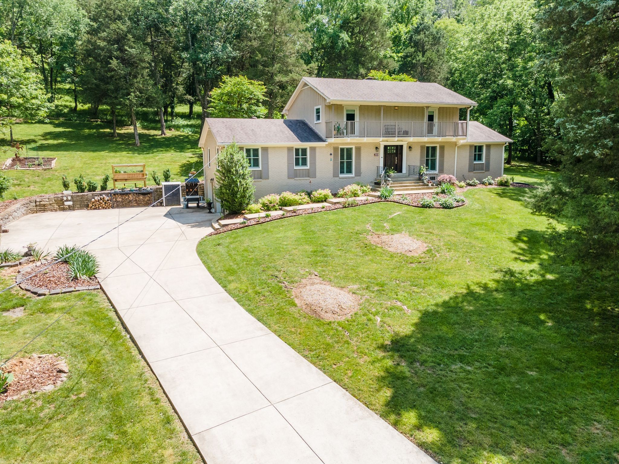 2108 Stonewall Jackson Dr