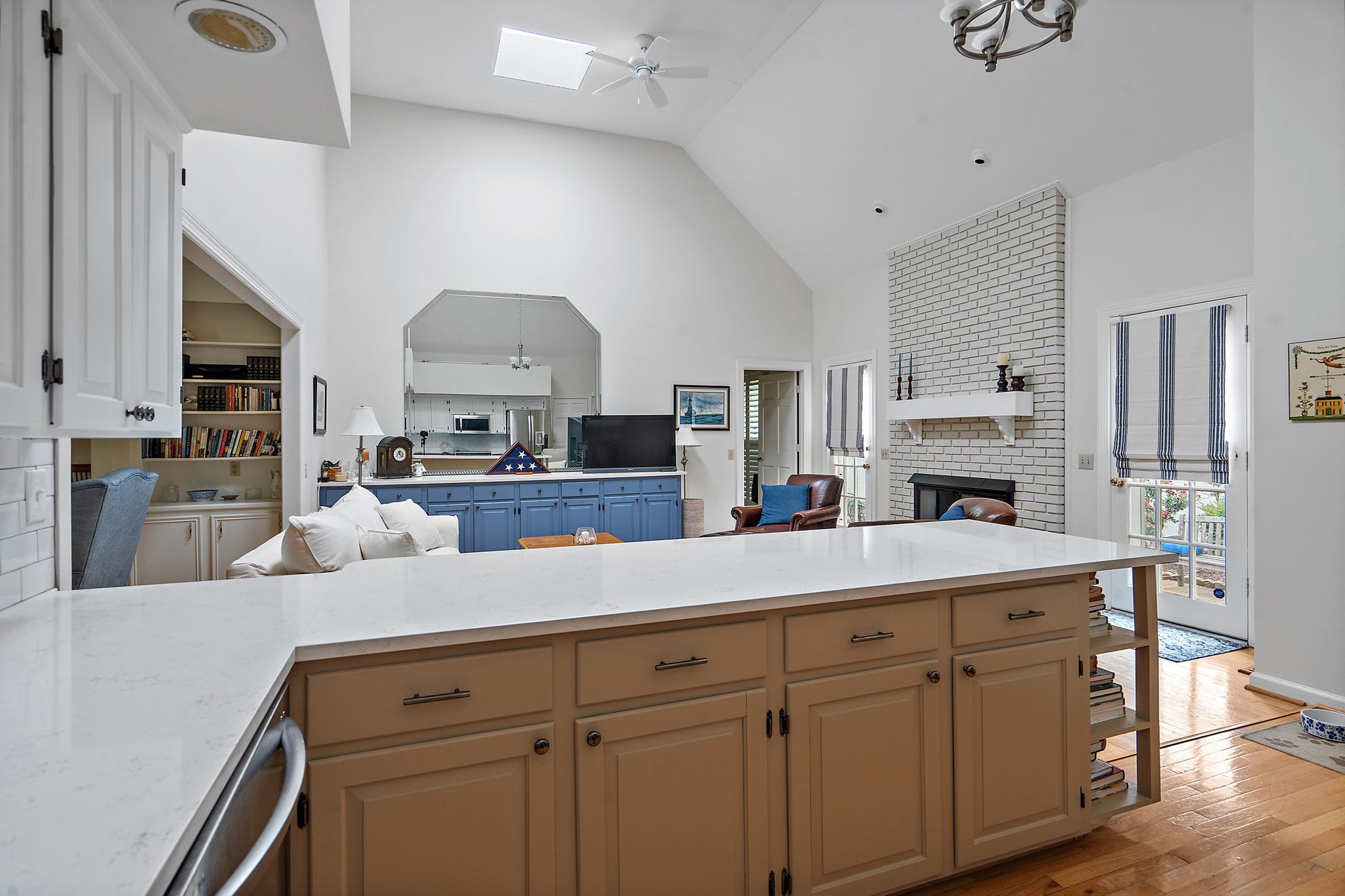 2707 Abbott Martin Rd