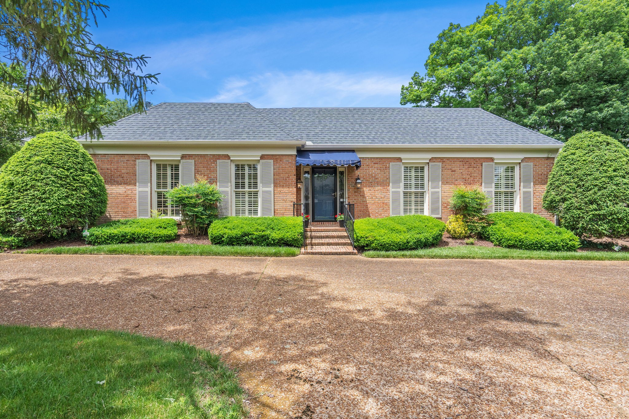 2707 Abbott Martin Rd