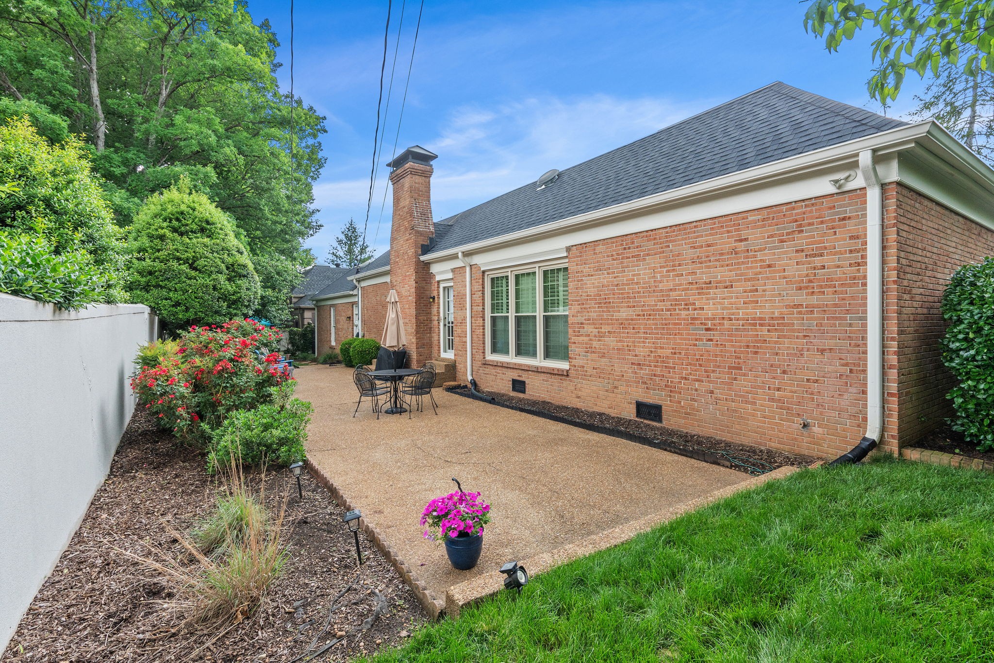 2707 Abbott Martin Rd