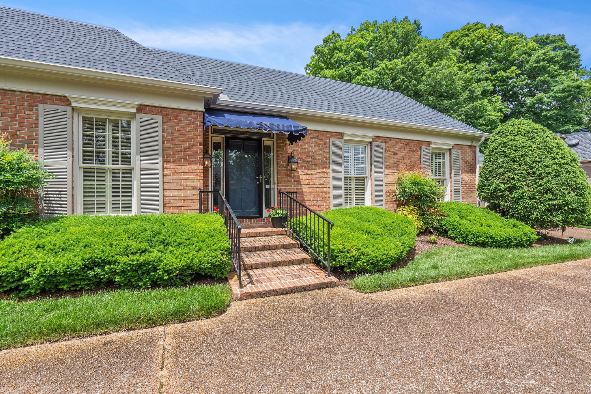 2707 Abbott Martin Rd