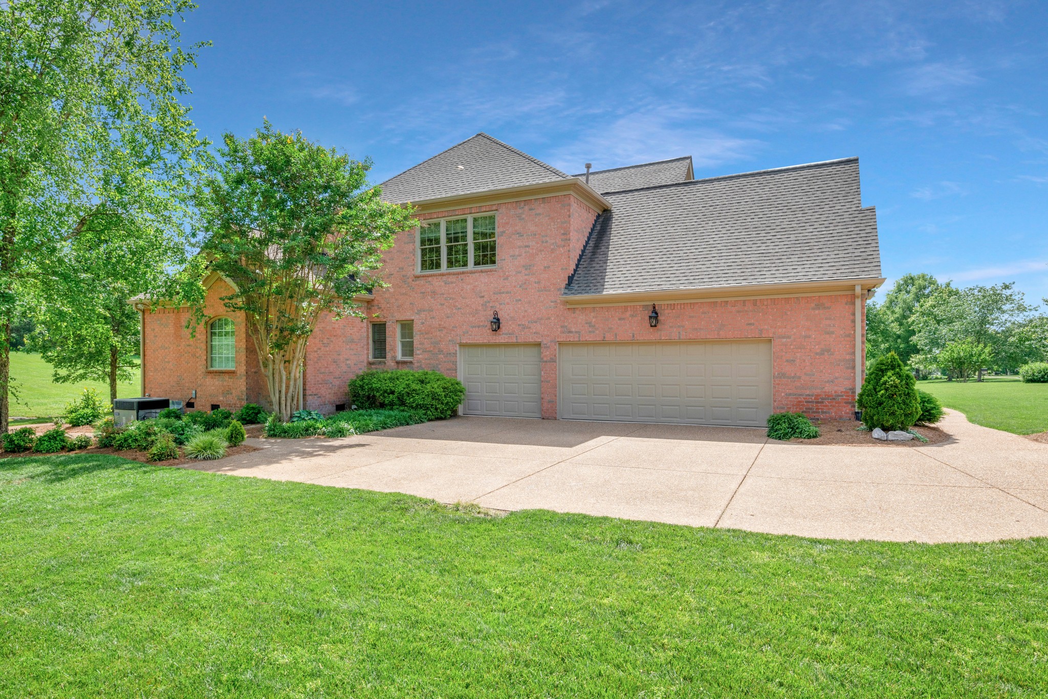 9509 Midlothian Dr