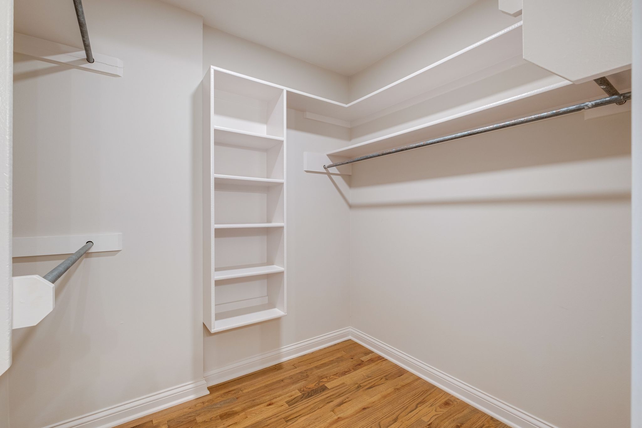 408 Chelsey Cv