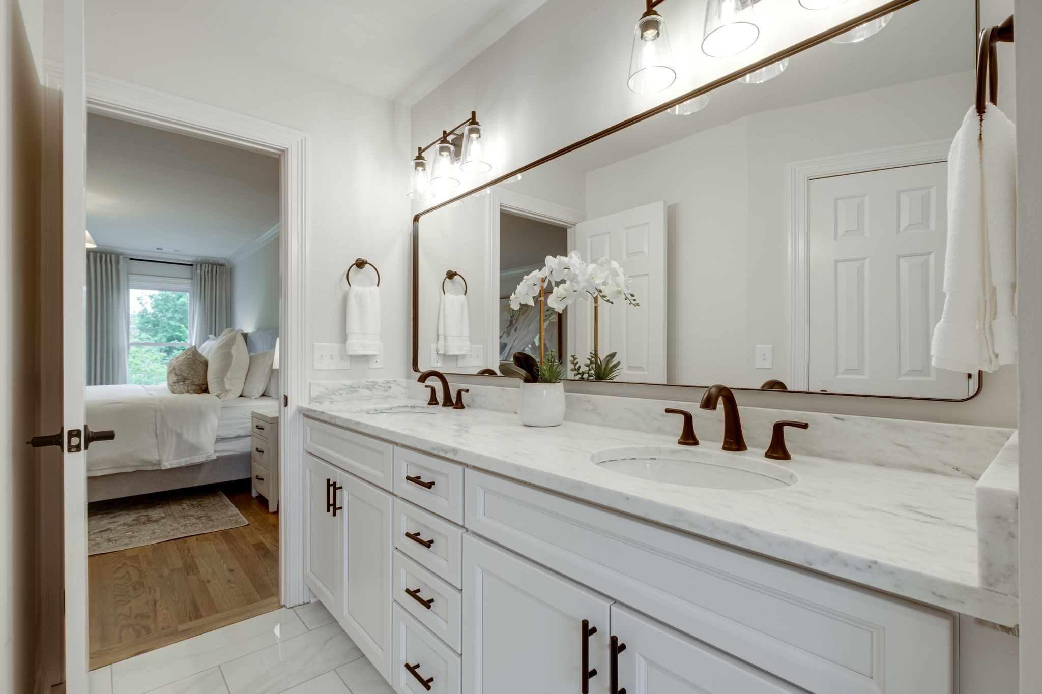 408 Chelsey Cv