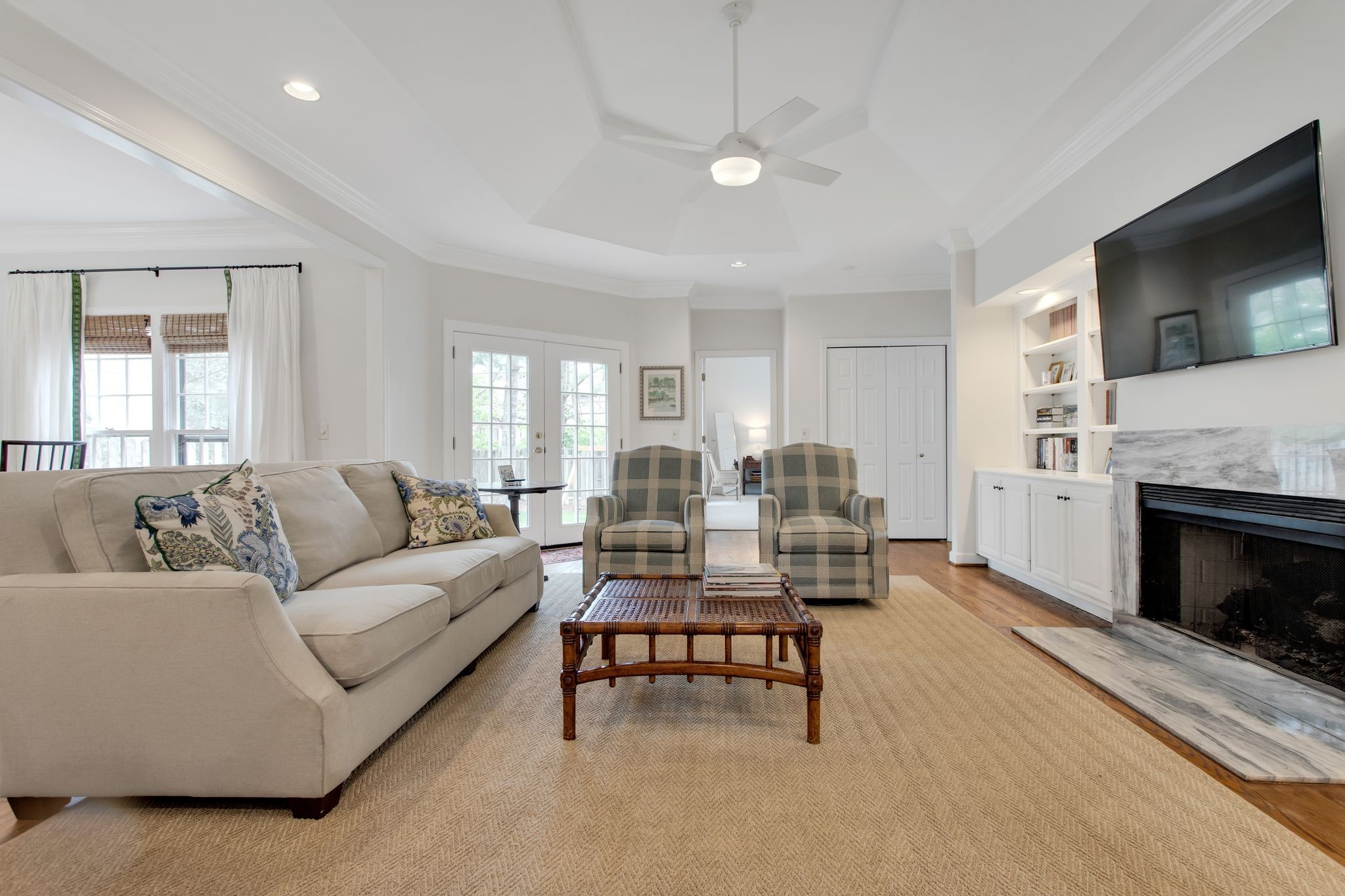 107 Glendale Garden Dr