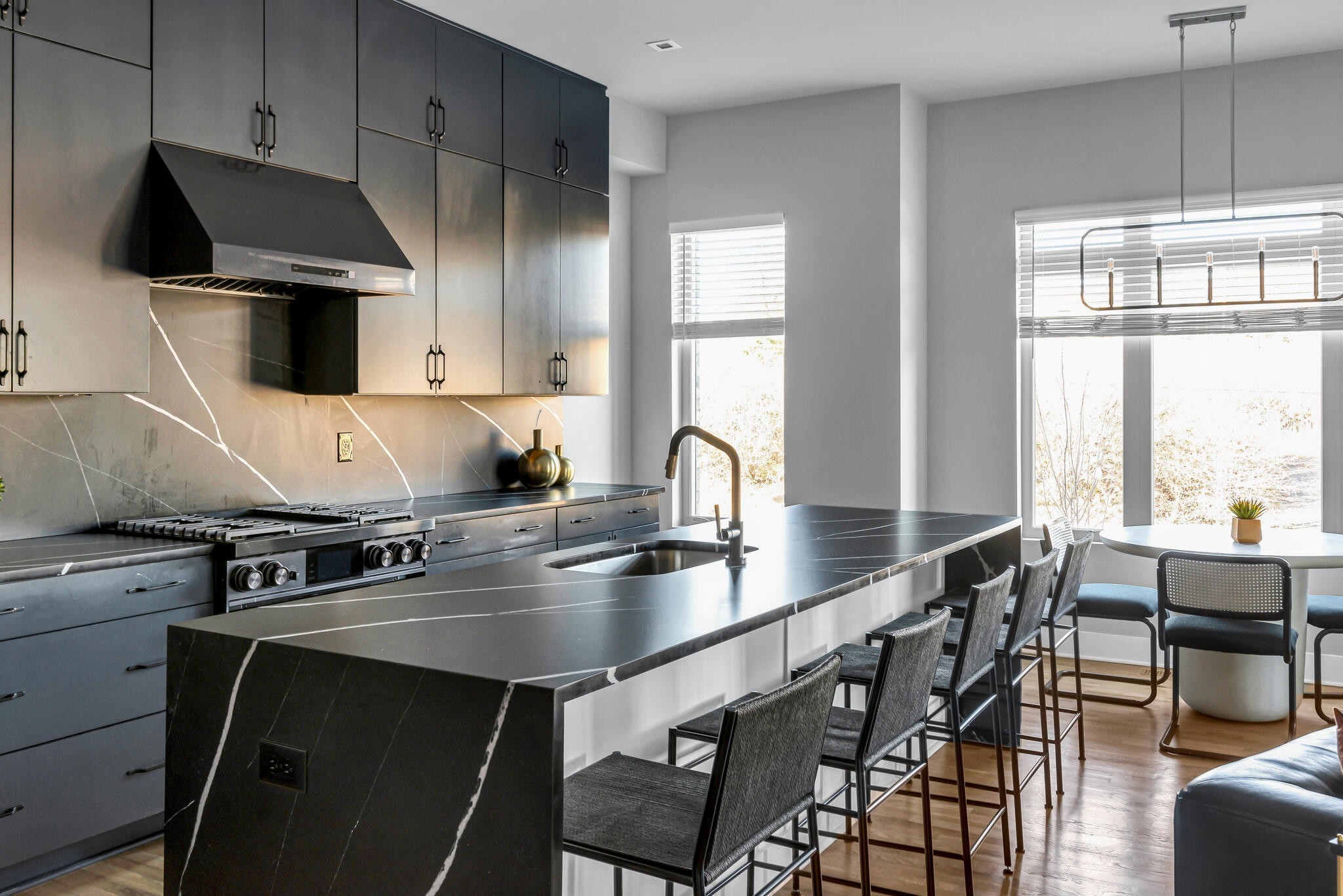 1000 W Trinity Ln Unit: A